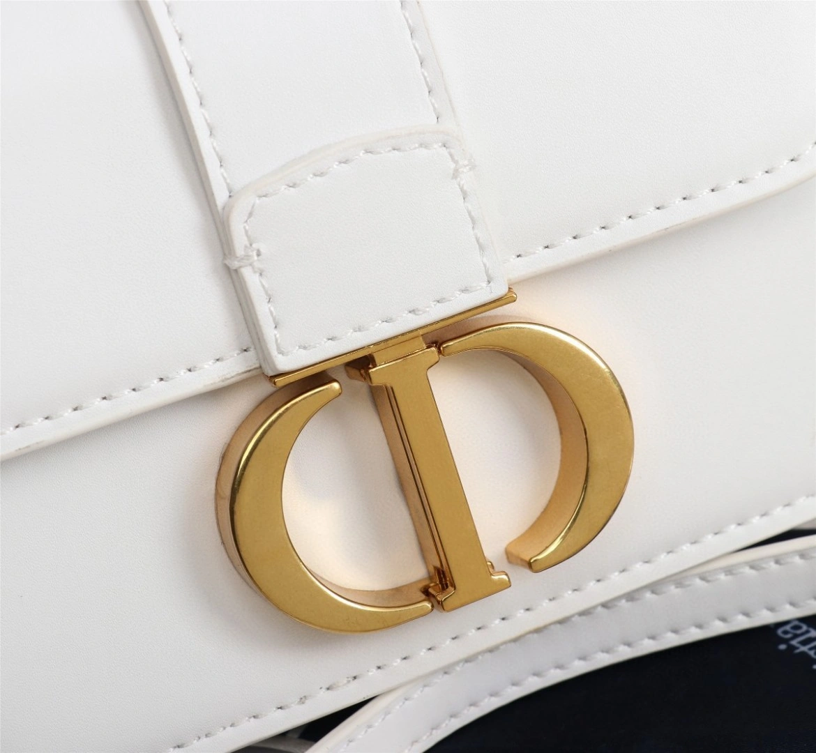 M9203UMOS cowhide item : BT-B019B2752