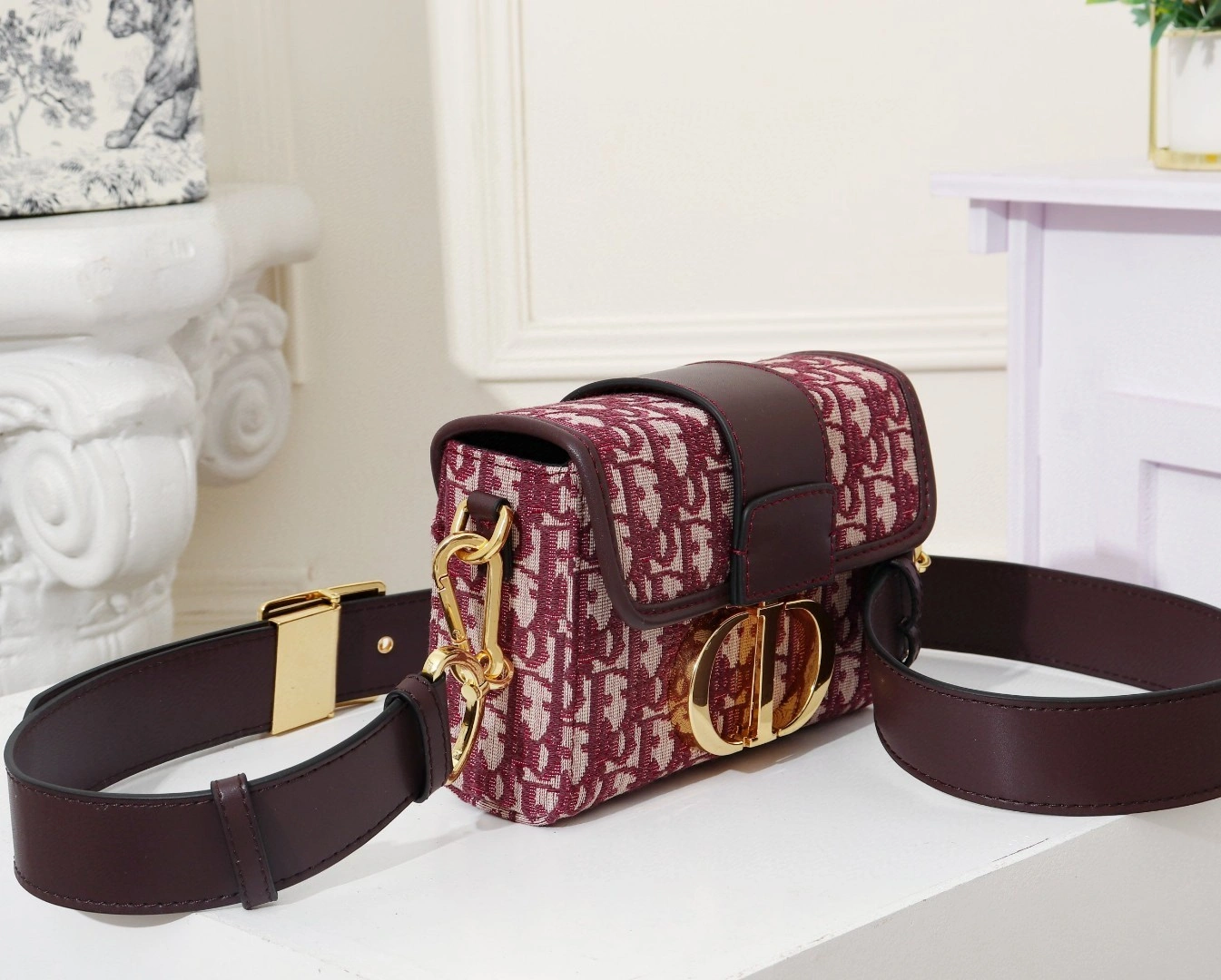 M9203UTZQ Montaigne item : BT-B019B2139