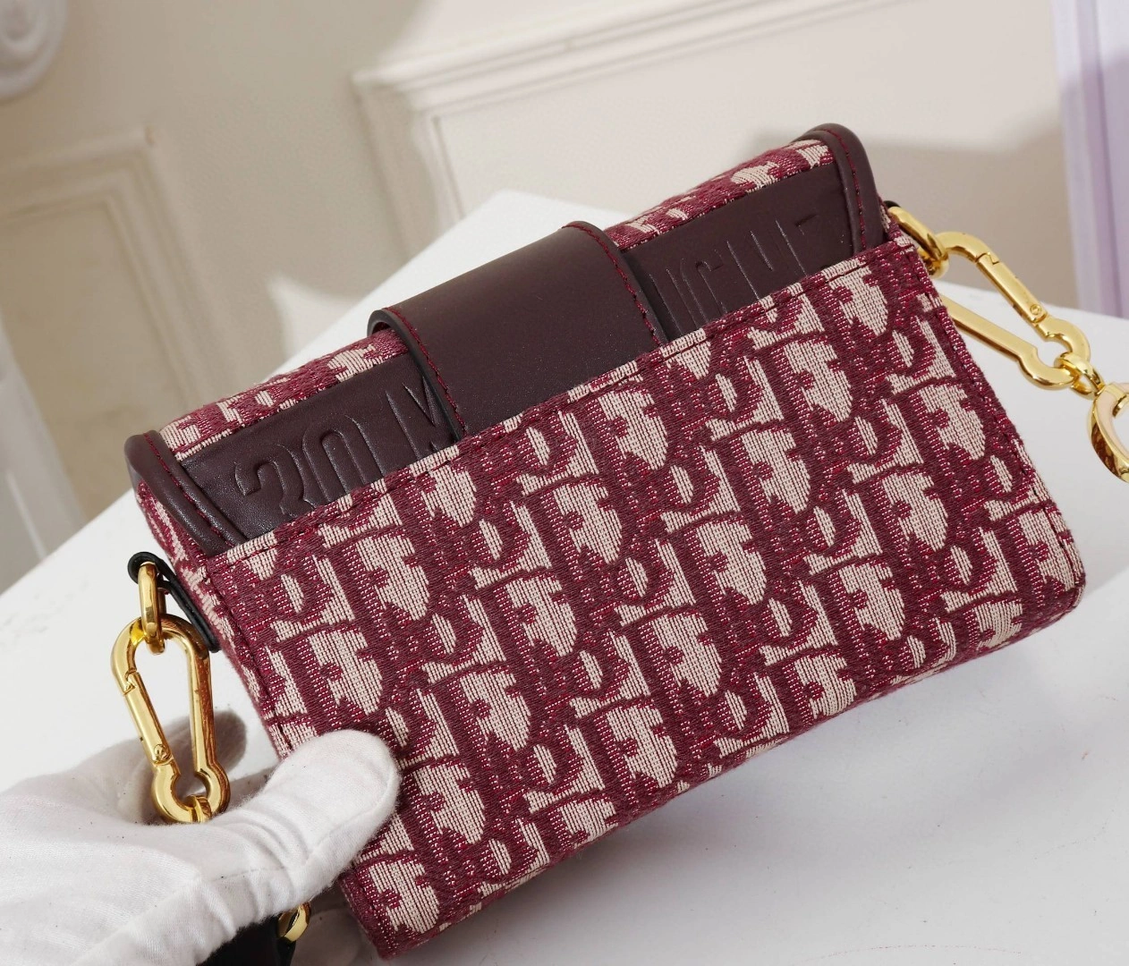 M9203UTZQ Montaigne item : BT-B019B2139