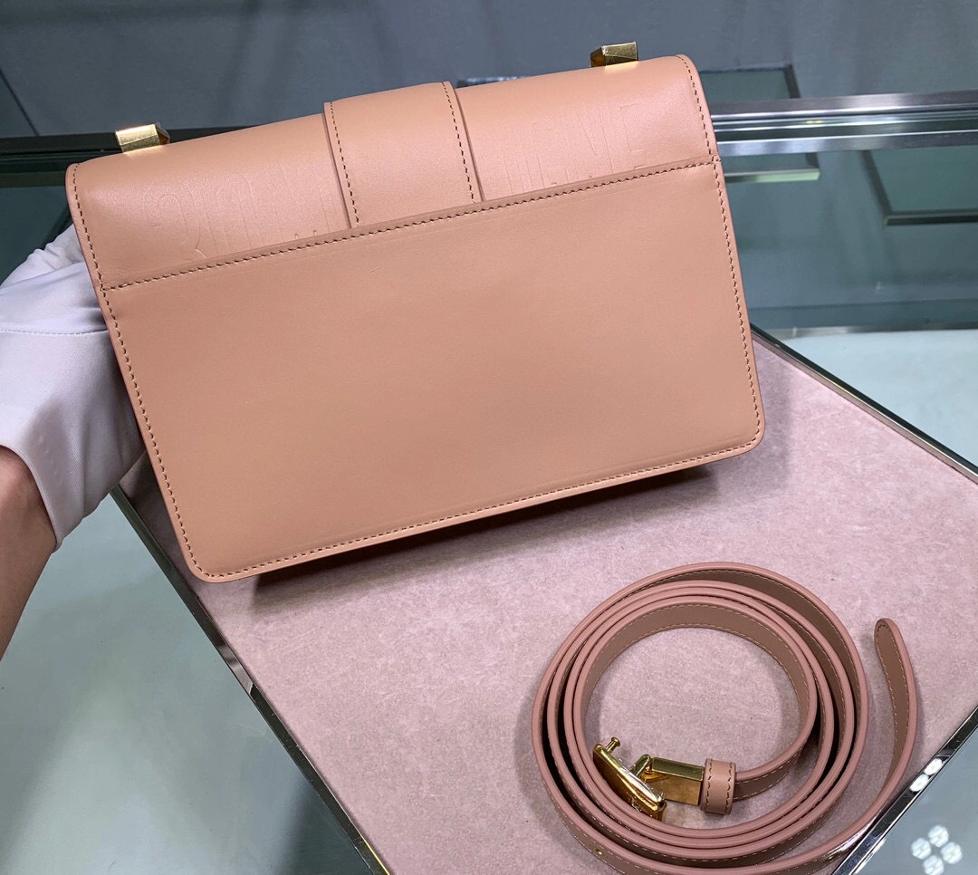 M9203，counters quality item : 046Y077B0670H1727