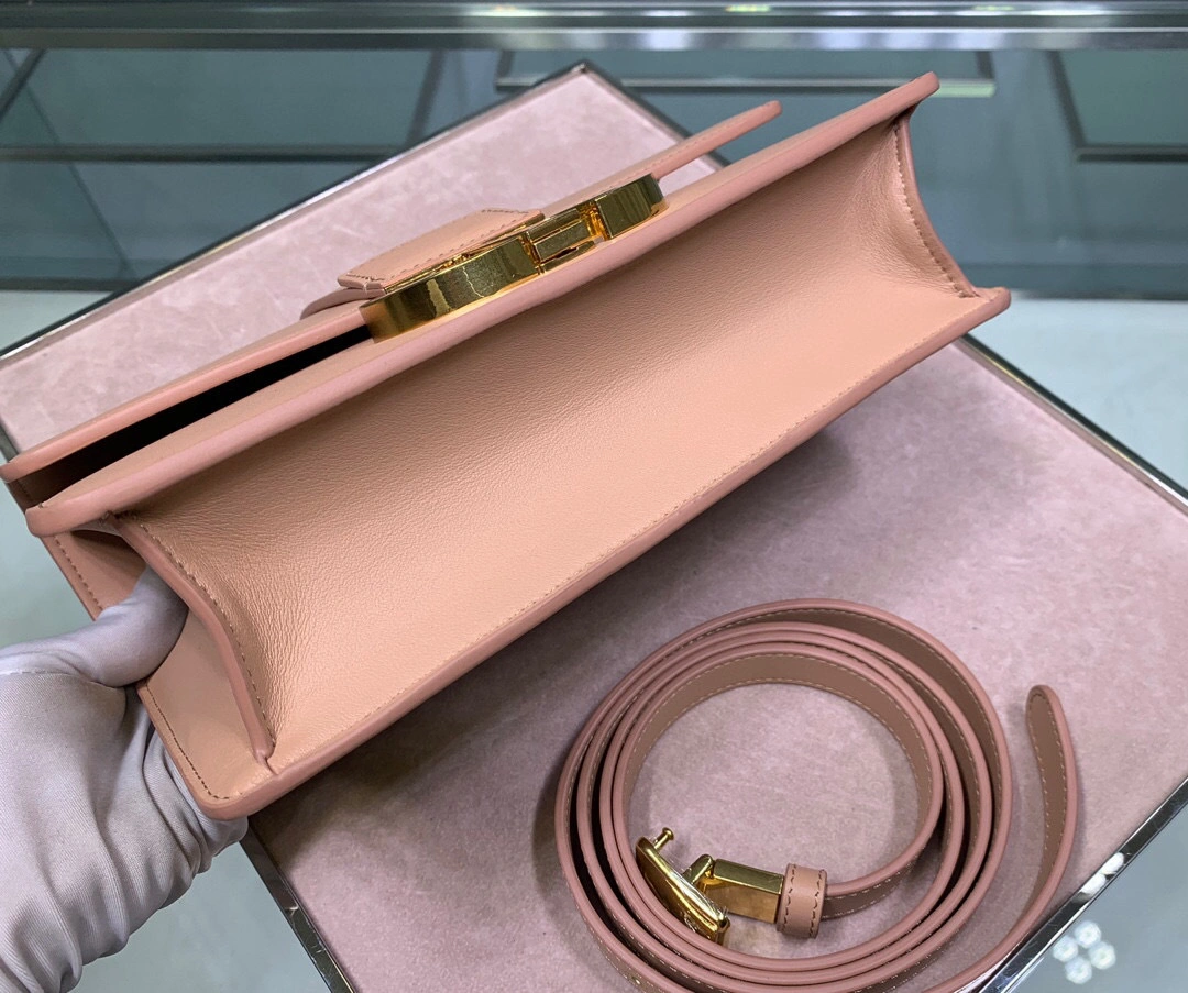 M9203，counters quality item : 046Y077B0670H1727