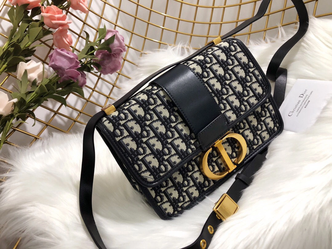 M9203，counters quality item : 046Y180B0220H1706