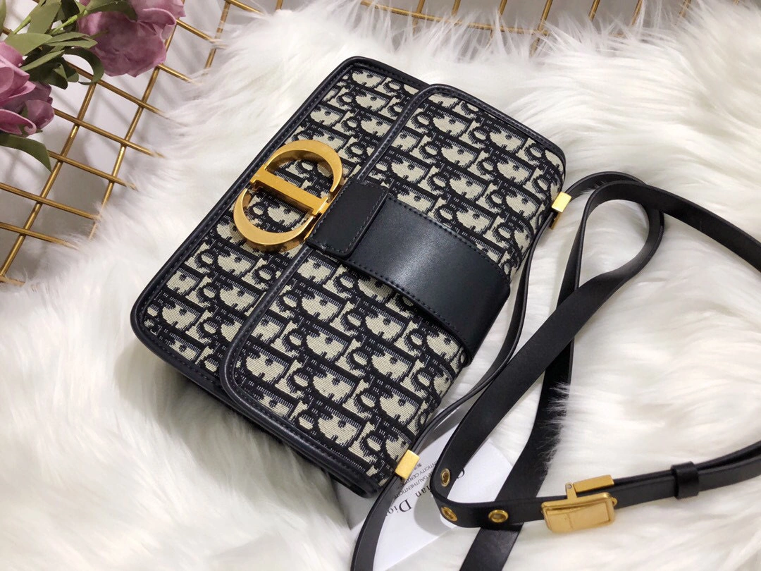 M9203，counters quality item : 046Y180B0220H1706