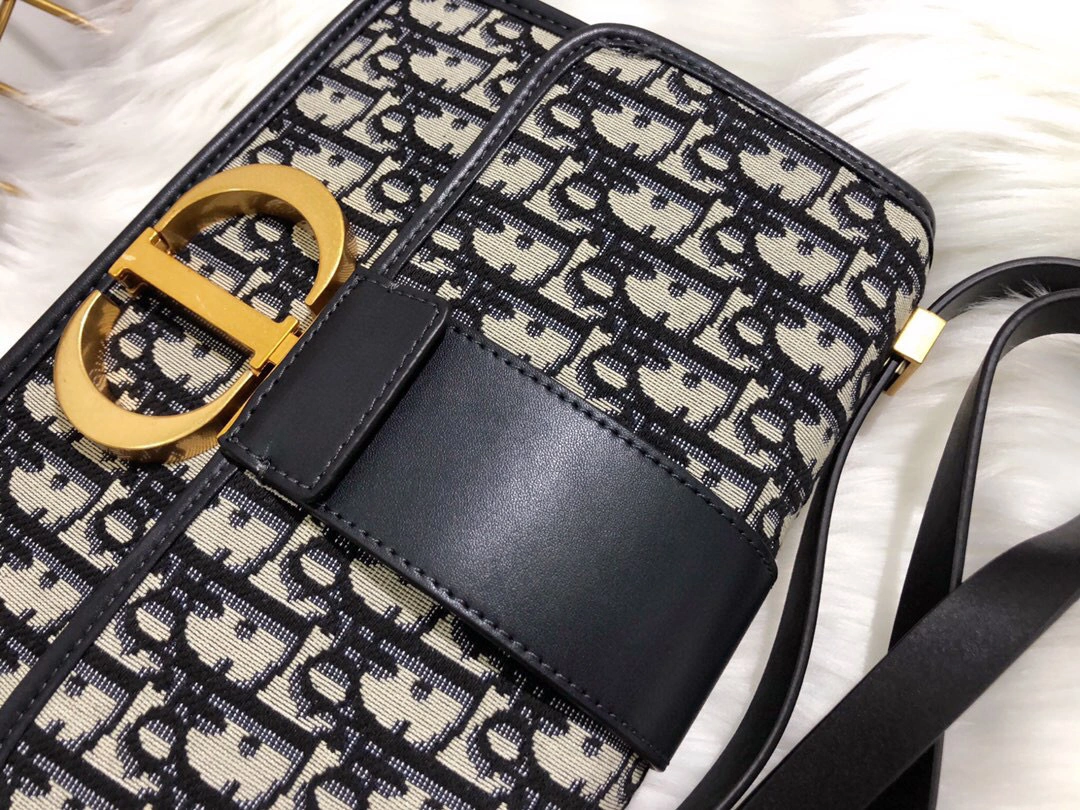 M9203，counters quality item : 046Y180B0220H1706
