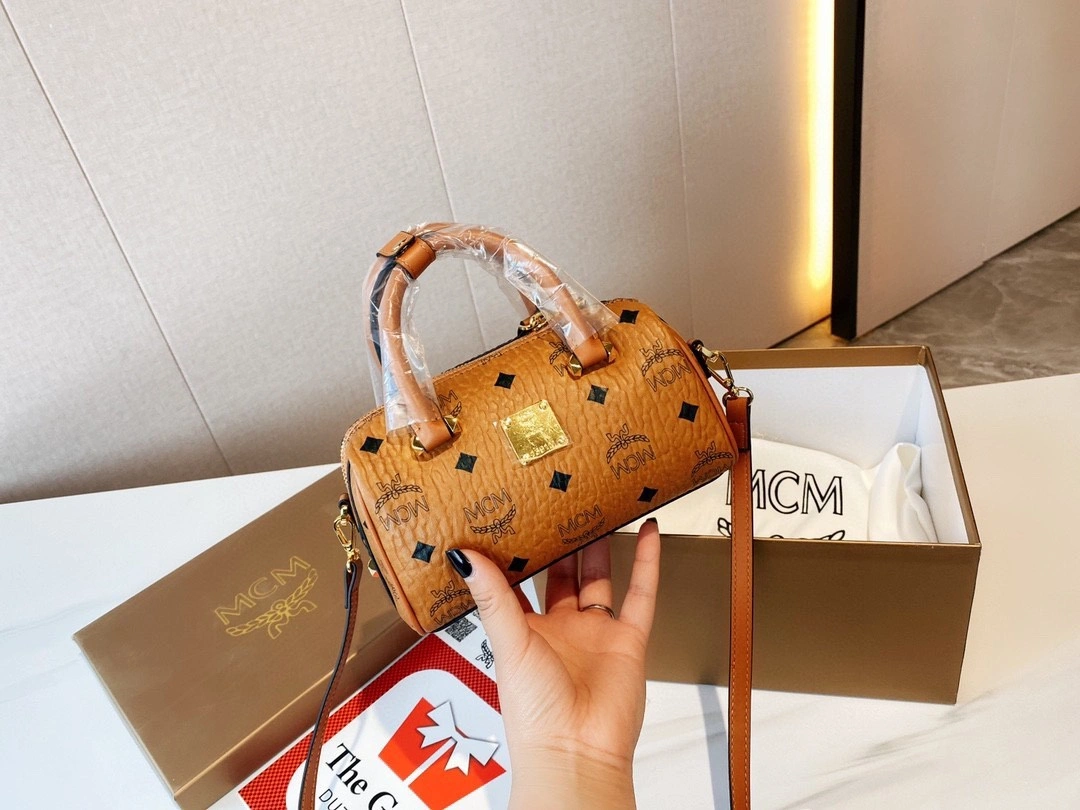 MCM MWBAASE03CO001 Nano item : BT-B012B1831