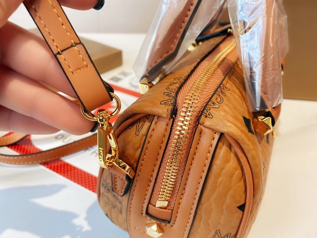 MCM MWBAASE03CO001 Nano item : BT-B012B1831