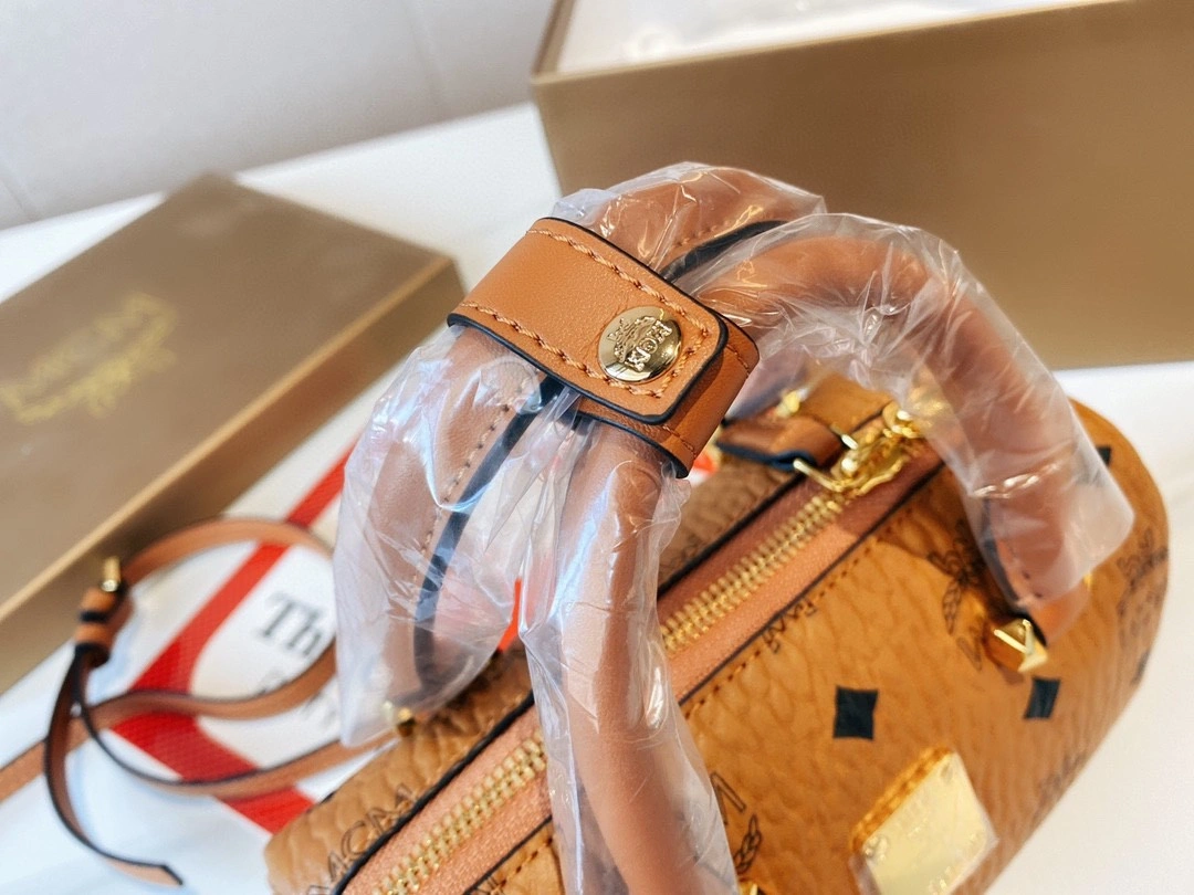 MCM MWBAASE03CO001 Nano item : BT-B012B1831