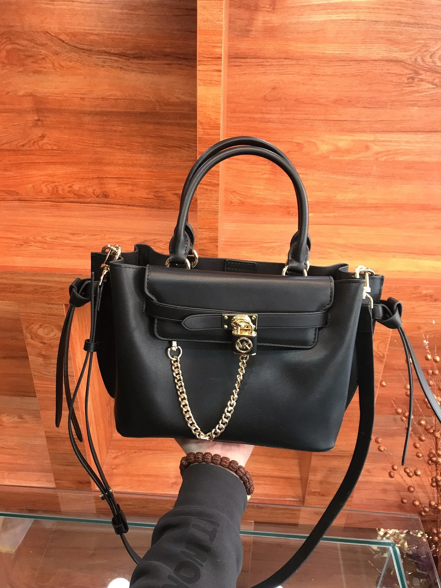 MICHAEL KORS 30F1G9HS9L item : BT-B018C0437
