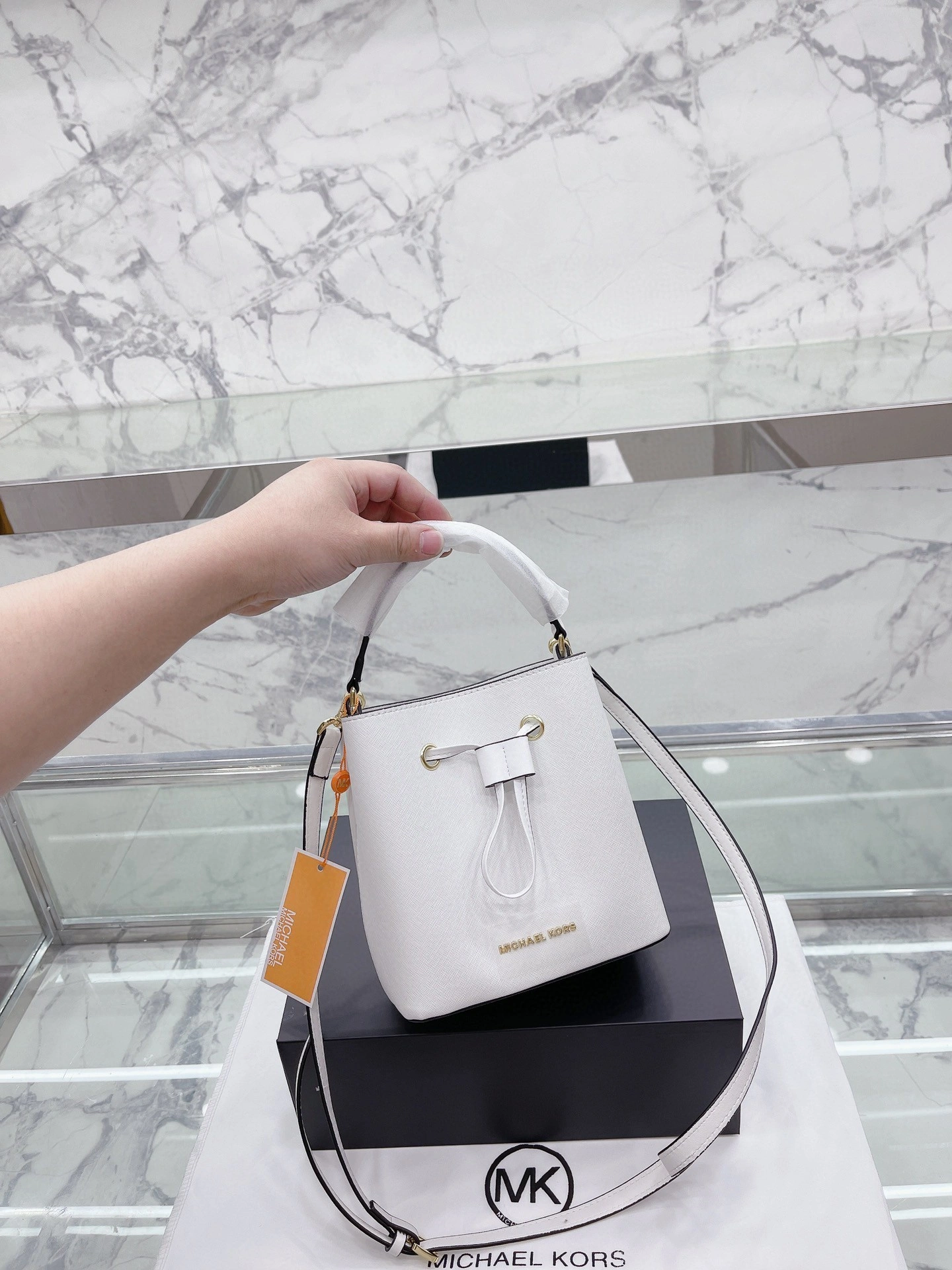 MICHAEL KORS 35T0GU2C0L cowhide MK Surl item : BT-B012C0405