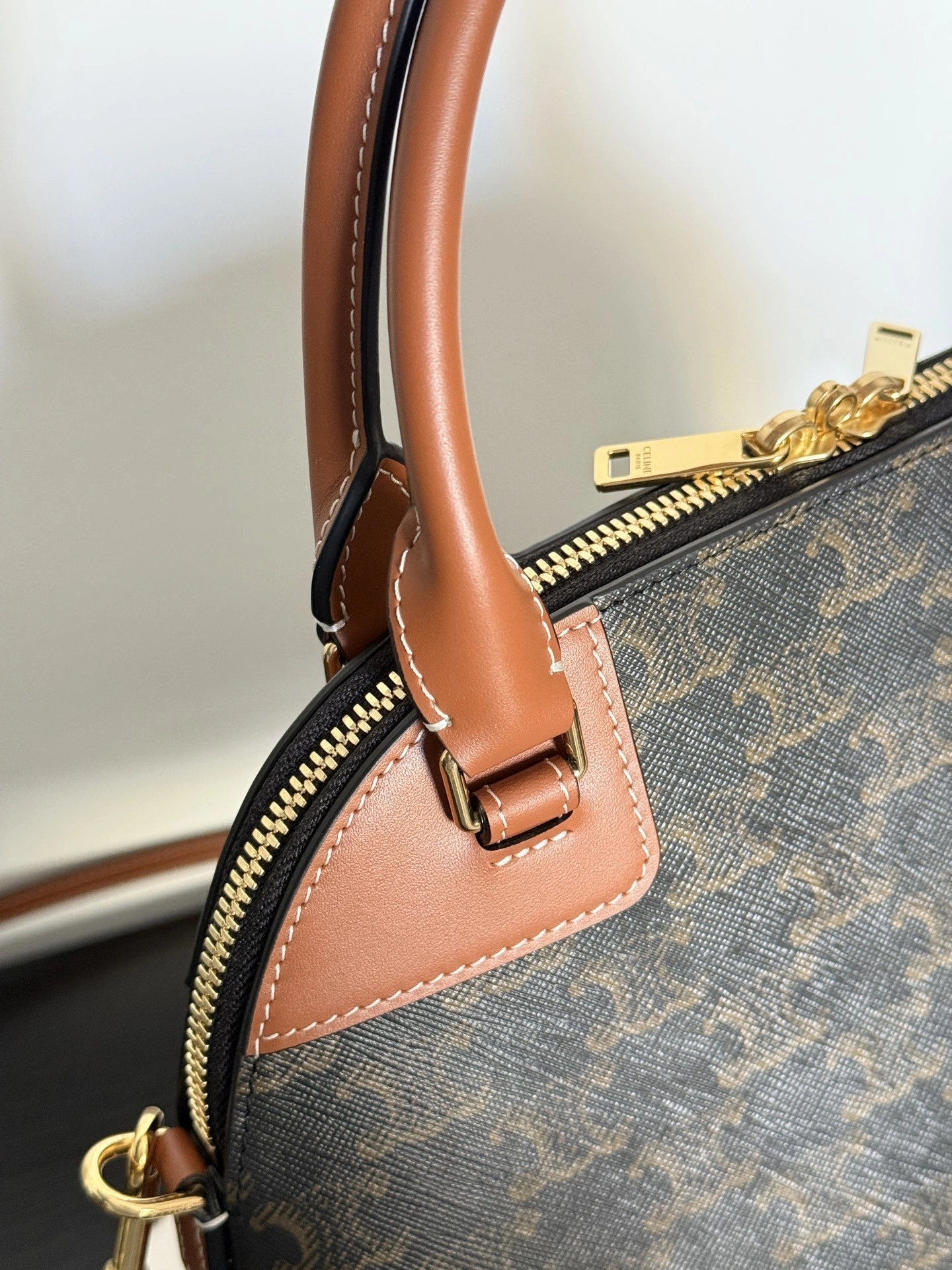 MOMO-- 358i95 121082DNK-04LU high quality version Bowling Calfskin item:E-B805H1524