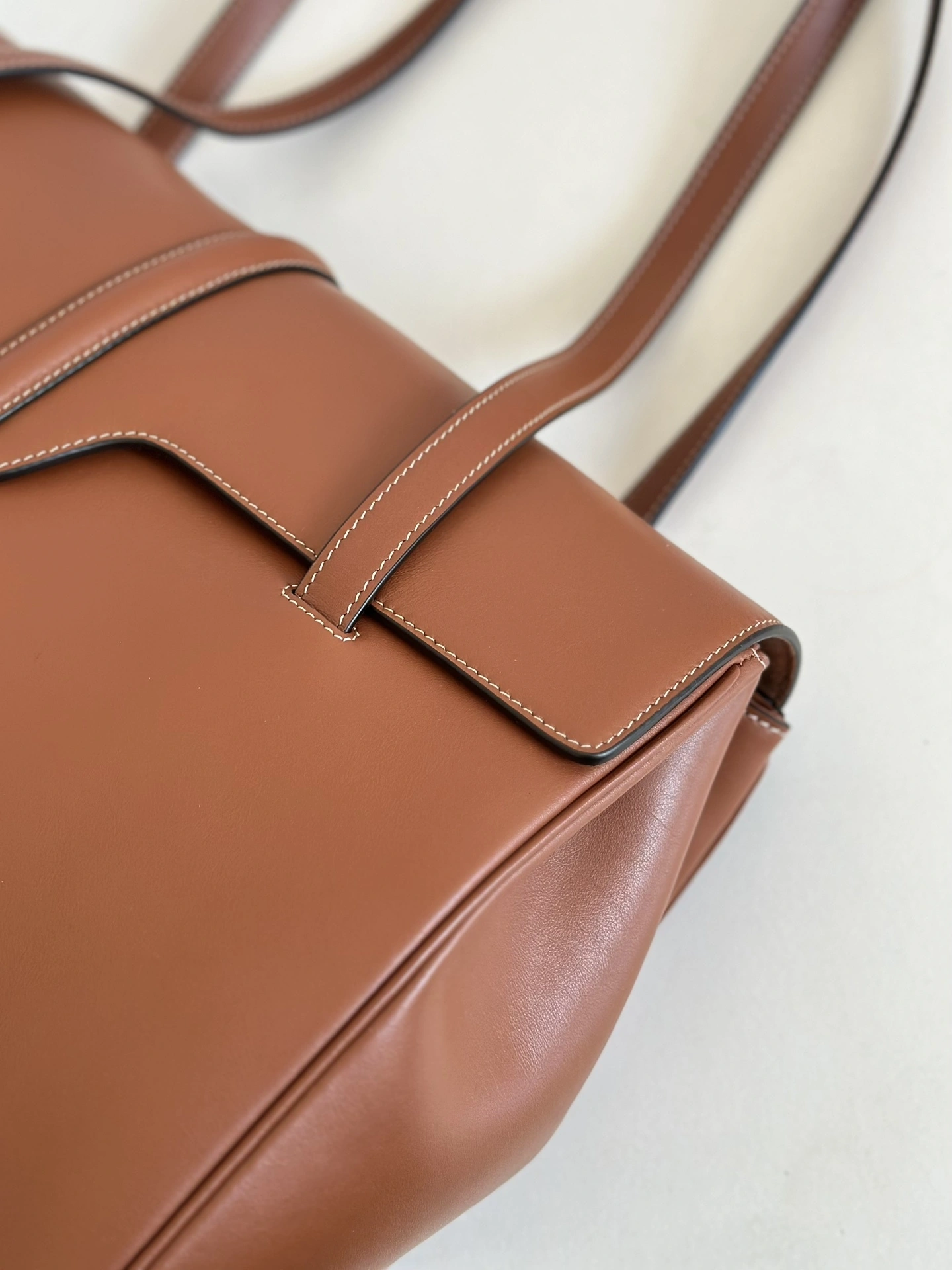 MOMO-- 358i95 194043CR4-04LU high quality version soft 16 Calfskin item:E-B805J2461