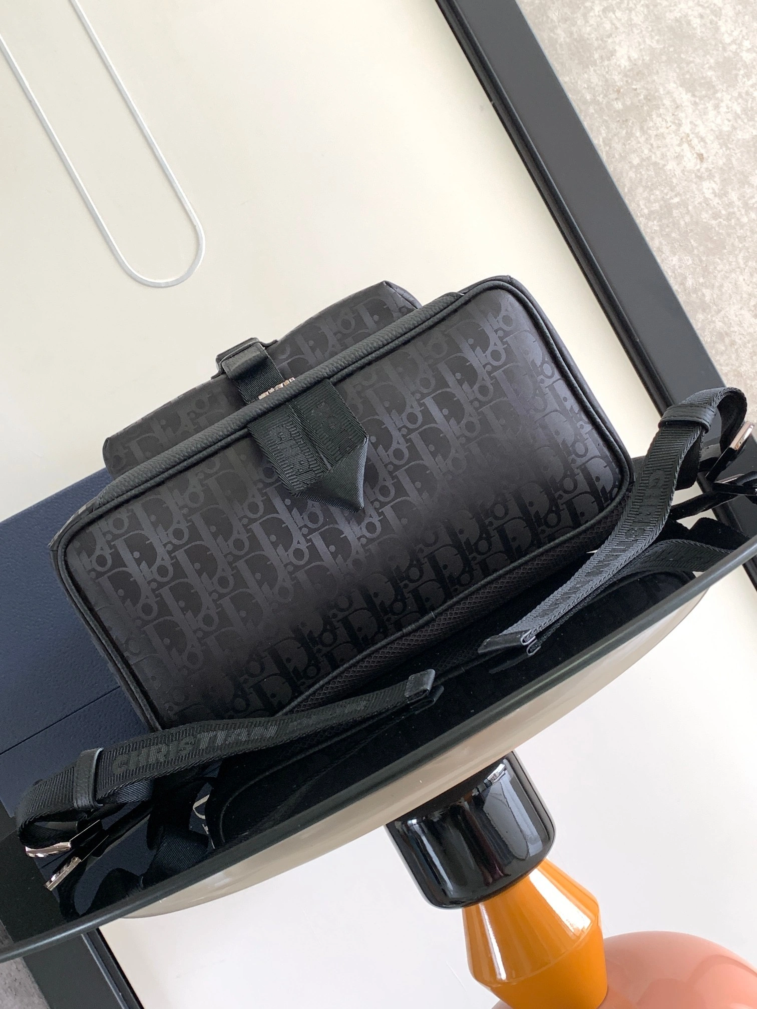 MOMO-- 4ior 1ESBA012YIH-H03E high quality version cowhide Explorer item:E-B177I2019