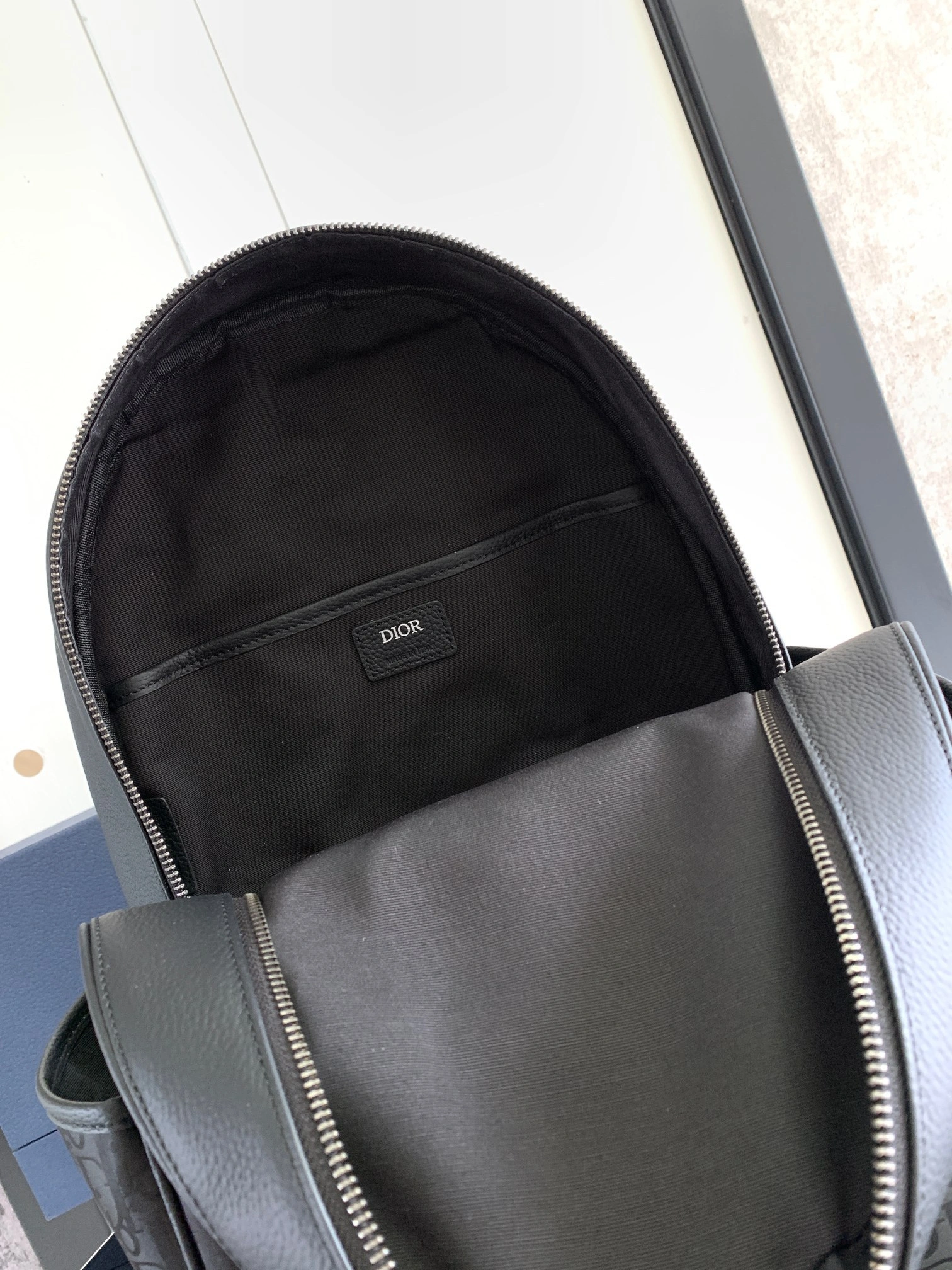 MOMO-- 4ior 1ESBA012YIH-H03E high quality version cowhide Explorer item:E-B177I2019