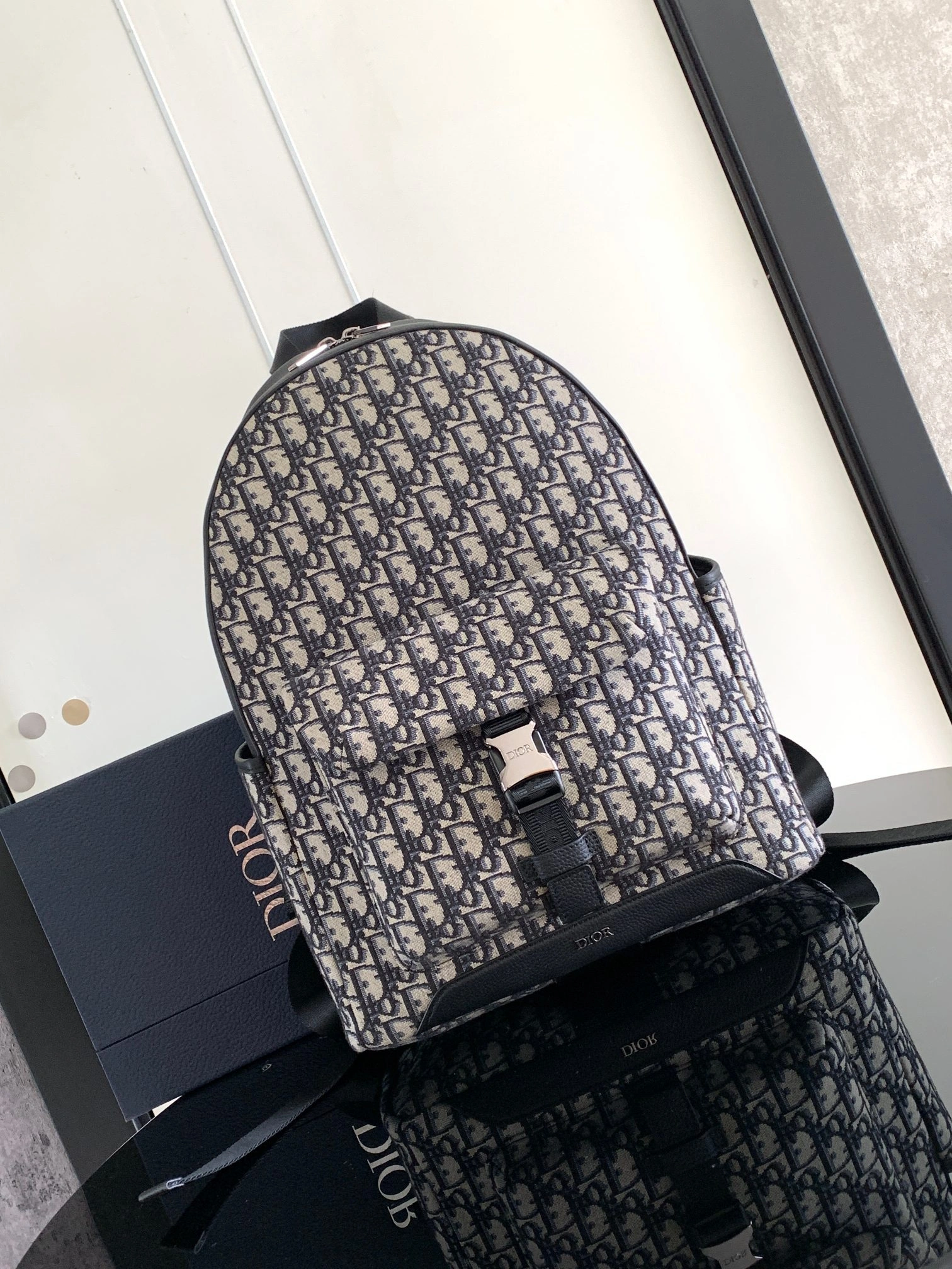 MOMO-- 4ior 1ESBA012YKY-H27E high quality version Explorer cowhide item:E-B177I2017