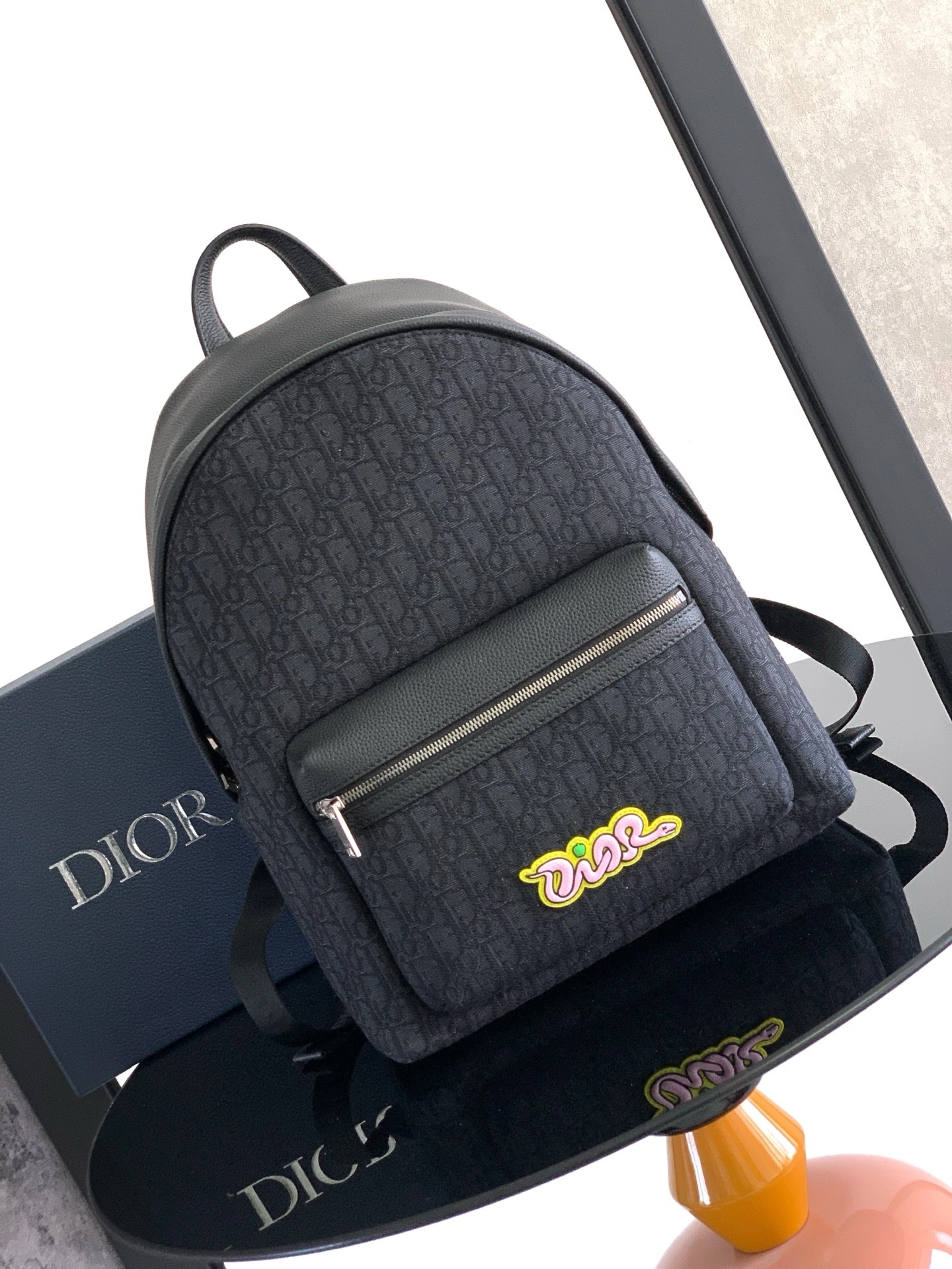 MOMO-- 4ior 1ESBA199OUP-H958 high quality version cowhide AND KAWS item:E-B177I2021