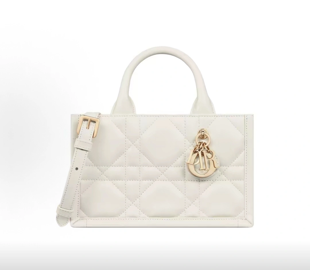MOMO-- 4ior S5573OWHP-M030 high quality version Book Tote cowhide item:E-B000L2044T