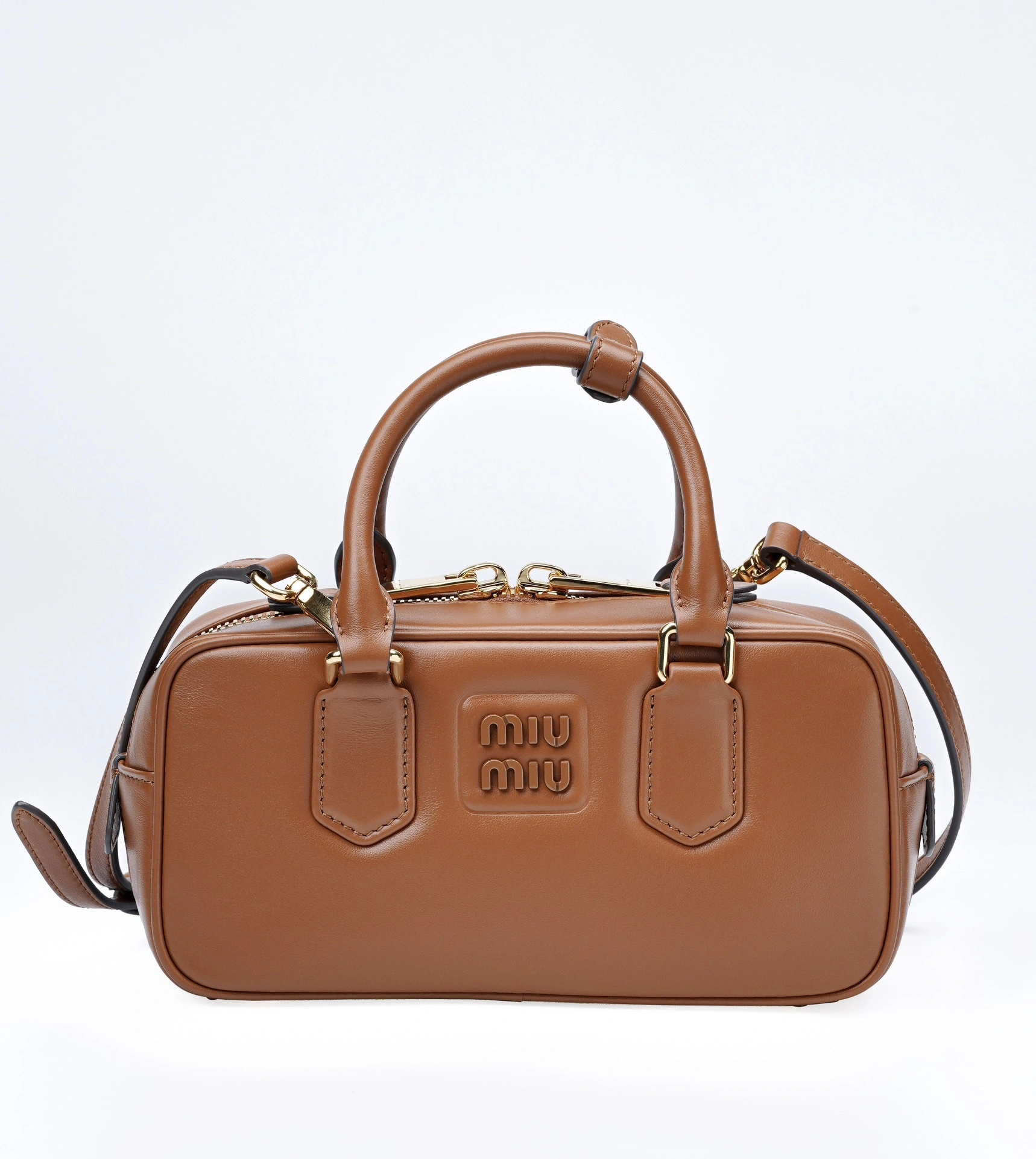 MOMO-- 7iu7iu 5BB142_ACR3_F0046_V_OON high quality version Arcadie item:E-B461A1263