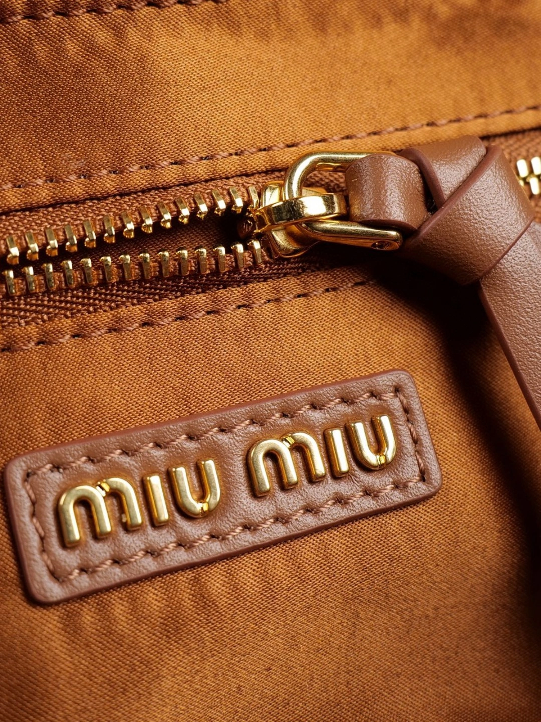 MOMO-- 7iu7iu 5BB148_2F8K_F0046_V_OOO high quality version Arcadie item:E-B461A1244