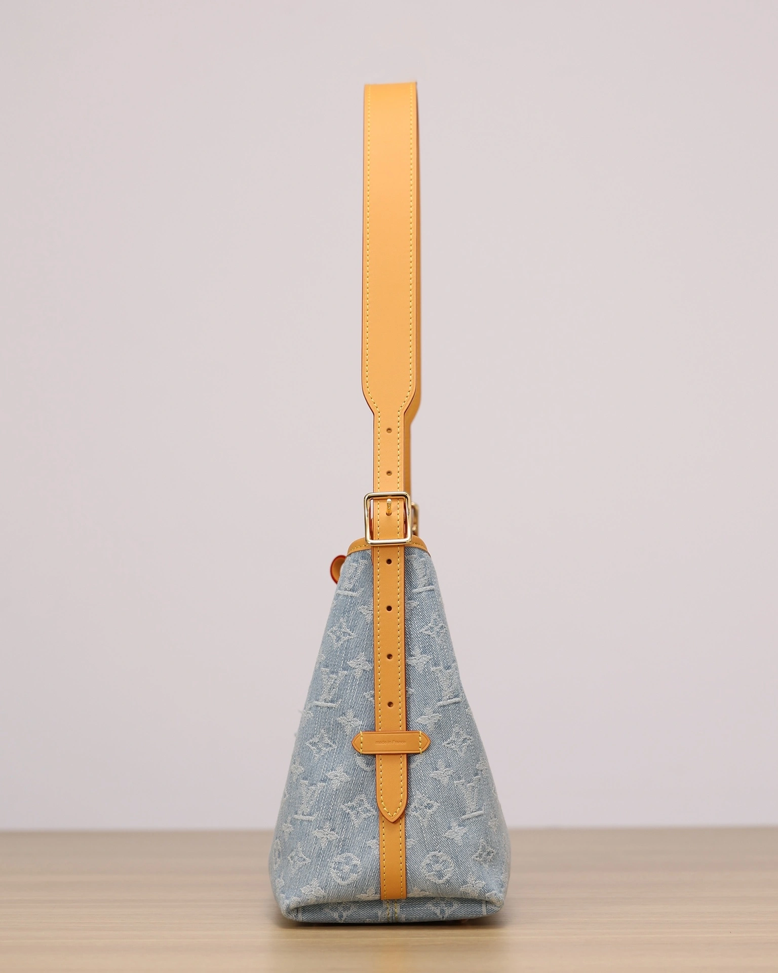 MOMO-- 8V M11462 high quality version Carryall By The Pool cowhide item:E-B482I2039