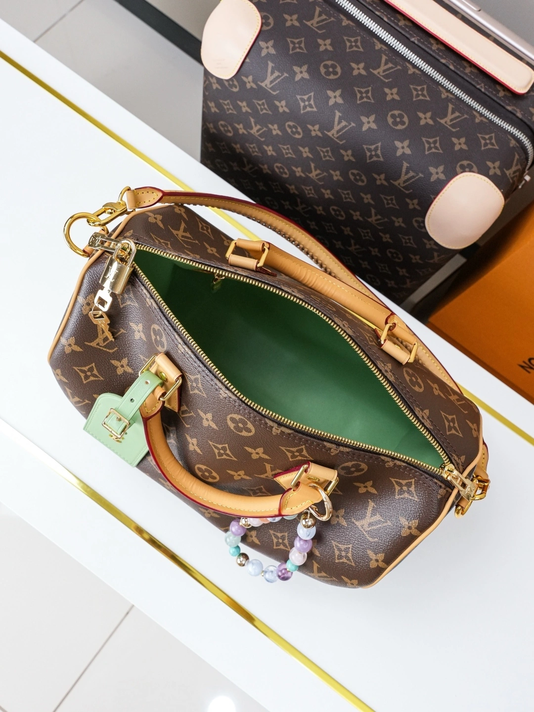 MOMO-- 8V M15107 high quality version Speedy Soft 30 Lucky cowhide item:E-B225I1008