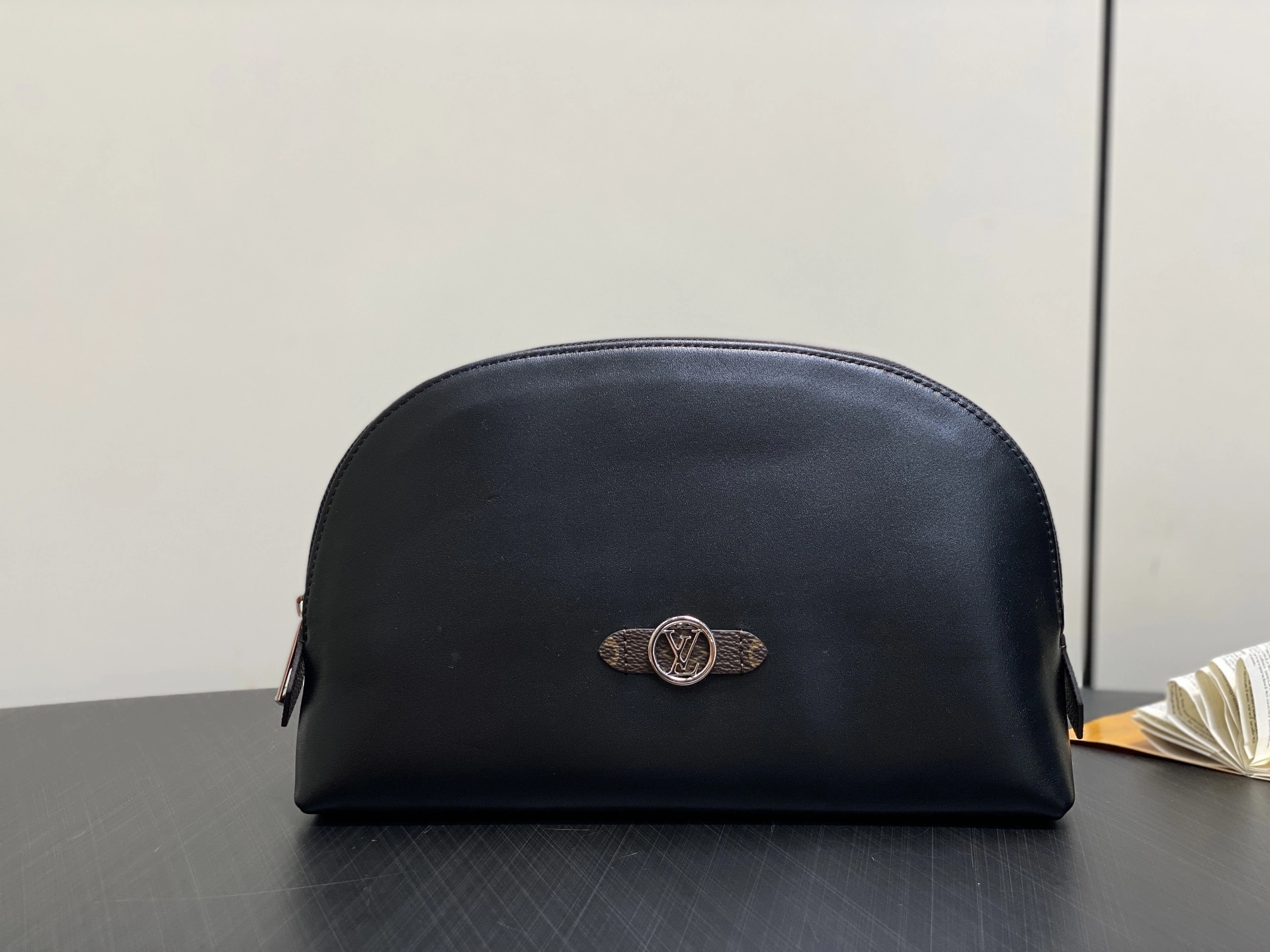 MOMO-- 8V M15206 high quality version Pochette Cosmétique sheepskin item:E-B000J1848