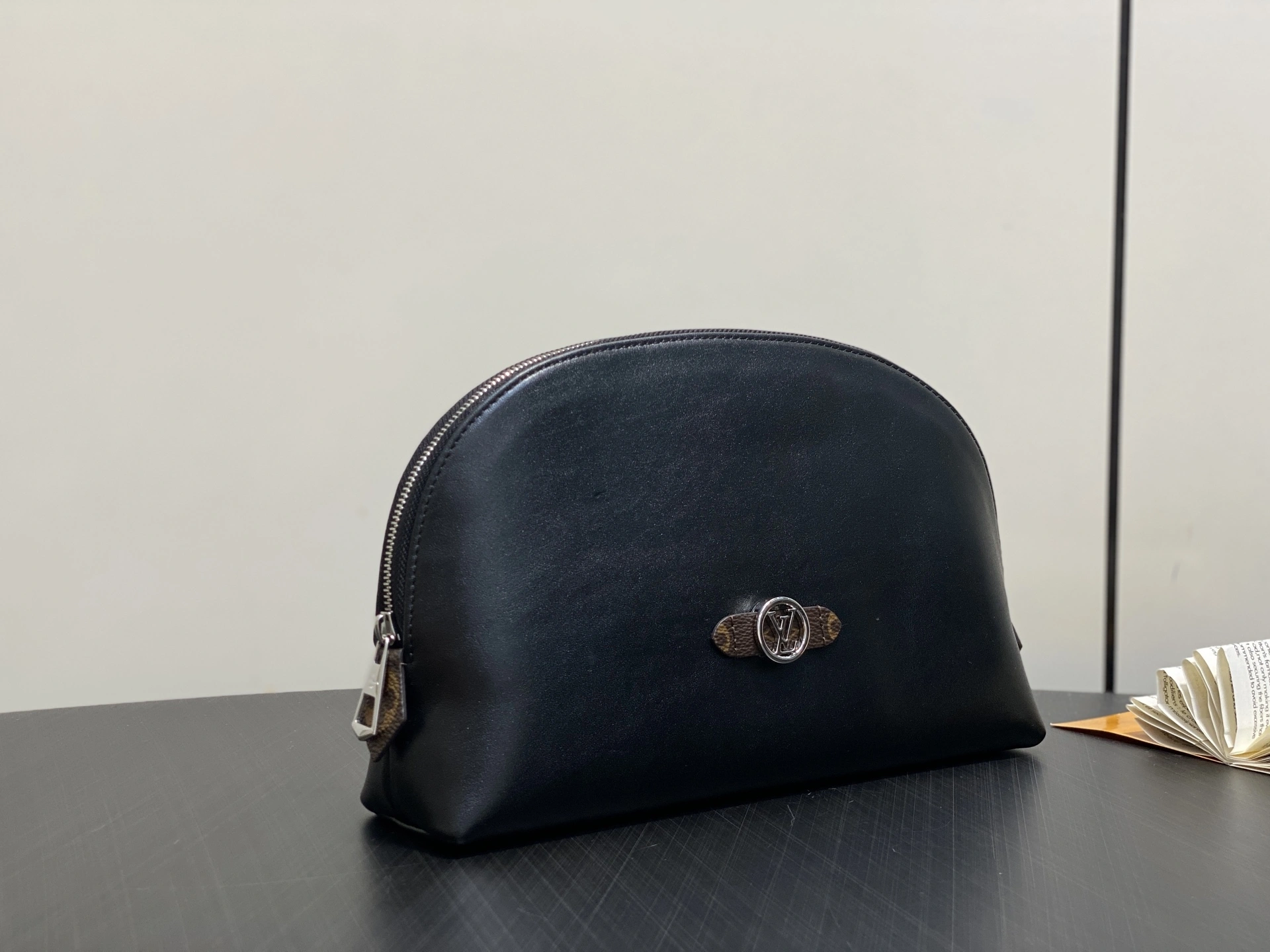 MOMO-- 8V M15206 high quality version Pochette Cosmétique sheepskin item:E-B000J1848