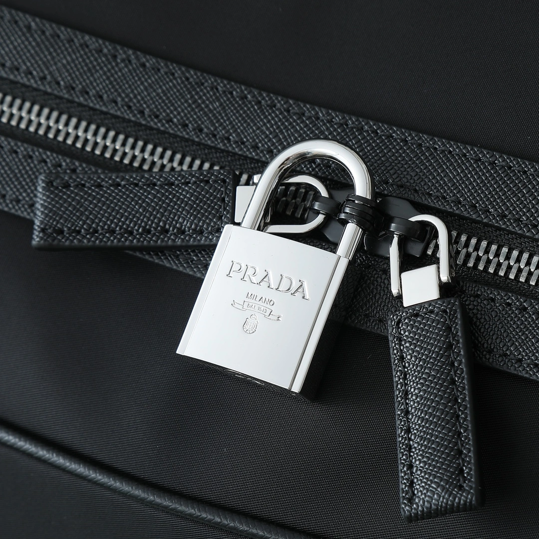 &MOMO-- Pr141 2VC014_2DMH_F0002_V_XO0 high quality version leather item:E-B328F0699H