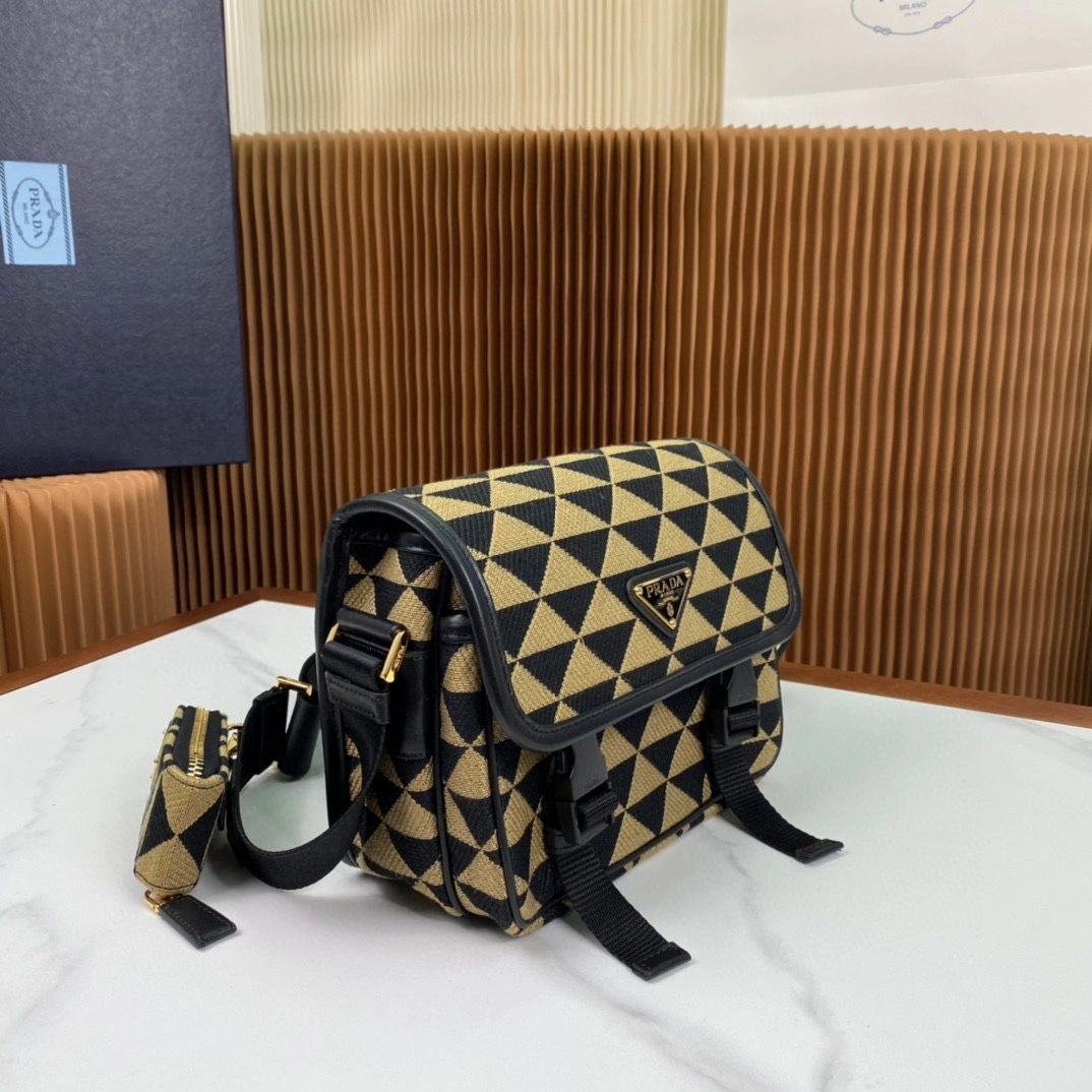 MOMO-- Pr141 2VD034_2FKL_F0Y30_V_XOP high quality version saffiano item:D-B063K2009