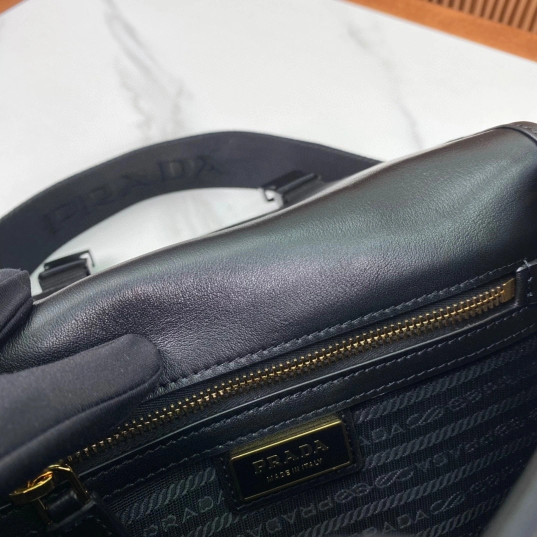 MOMO-- Pr141 2VD034_2FKL_F0Y30_V_XOP high quality version saffiano item:D-B063K2009
