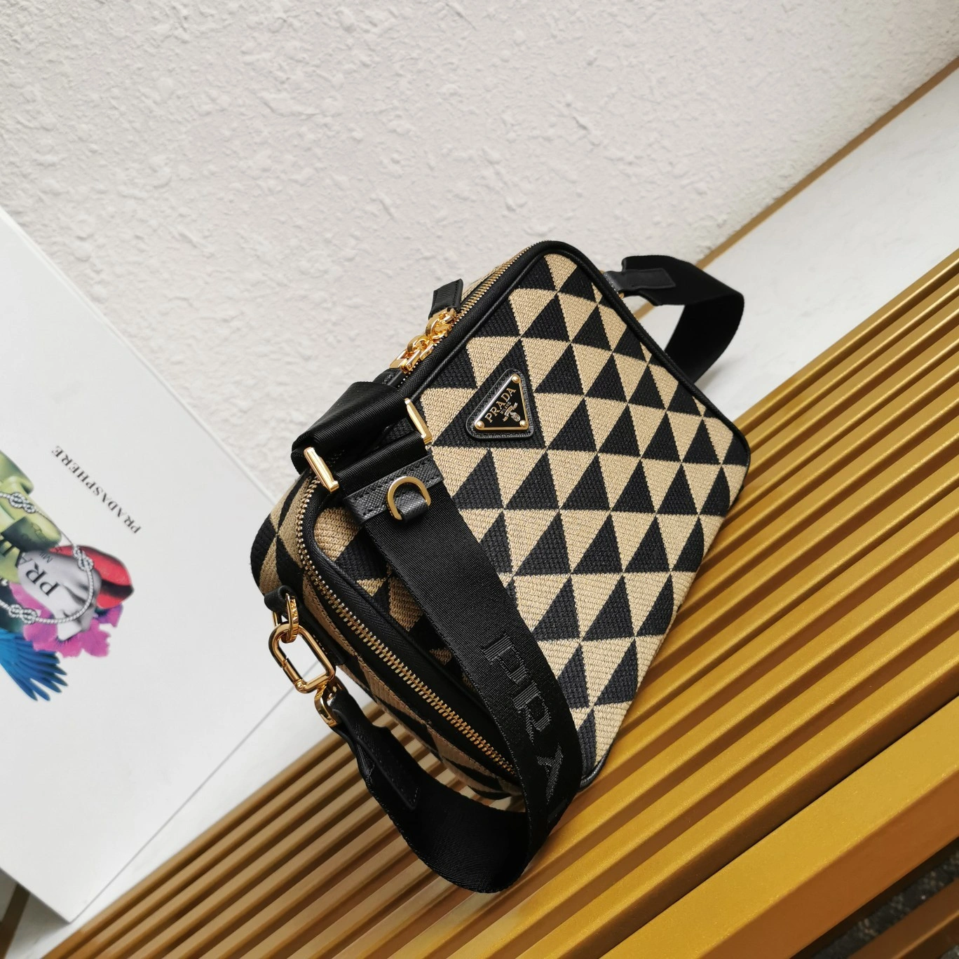 MOMO-- Pr141 2VH069_2FKL_F0Y30_V_MOF high quality version saffiano item:D-B000K2020