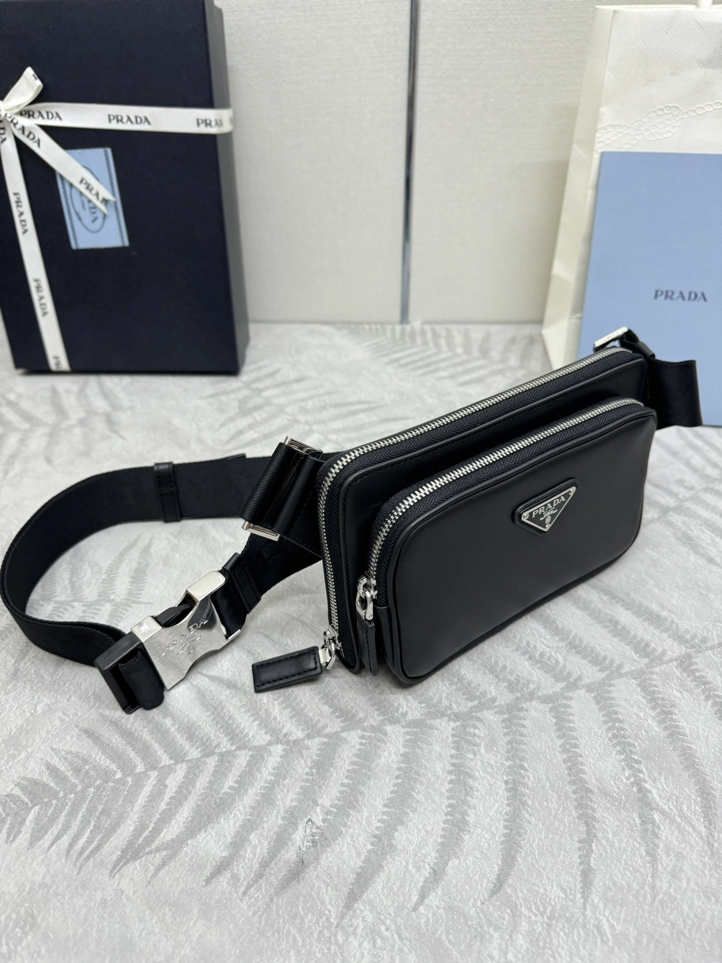MOMO-- Pr141 2VH156_2DDJ_F0002_V_OOO high quality version Calfskin item:D-B000K2011