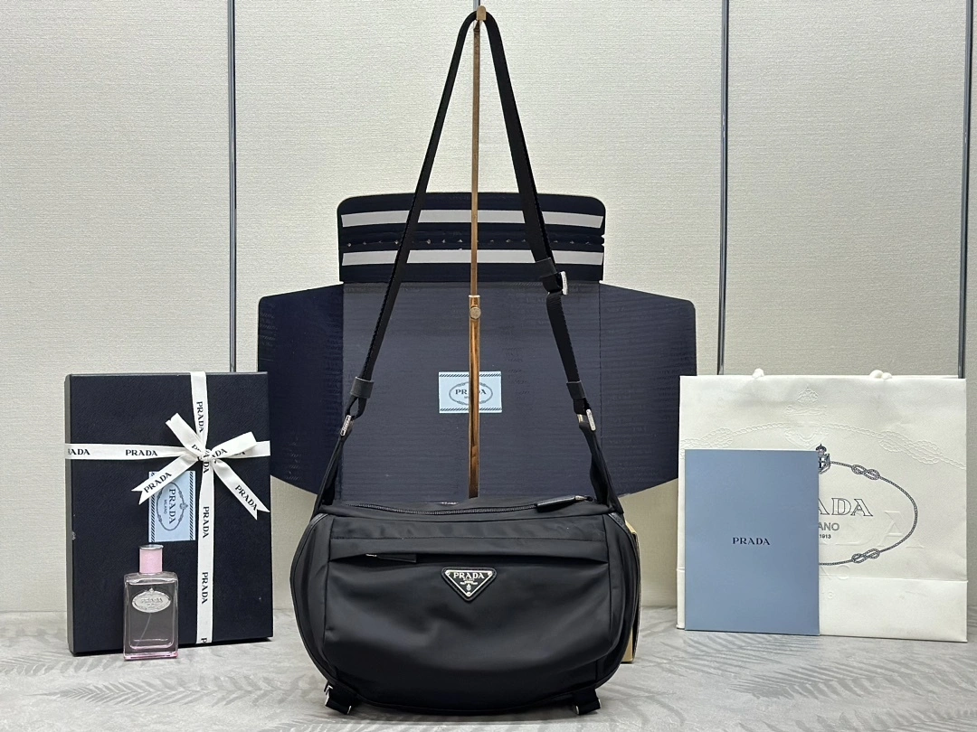 MOMO-- Pr141 2VH994_2DMG_F0002_V_OOO high quality version Saffiano item:D-B000K2014