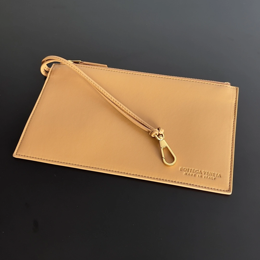 MOMO-- V595t1 608810V1OW12650 high quality version Cabat sheepskin item:E-B100B2734