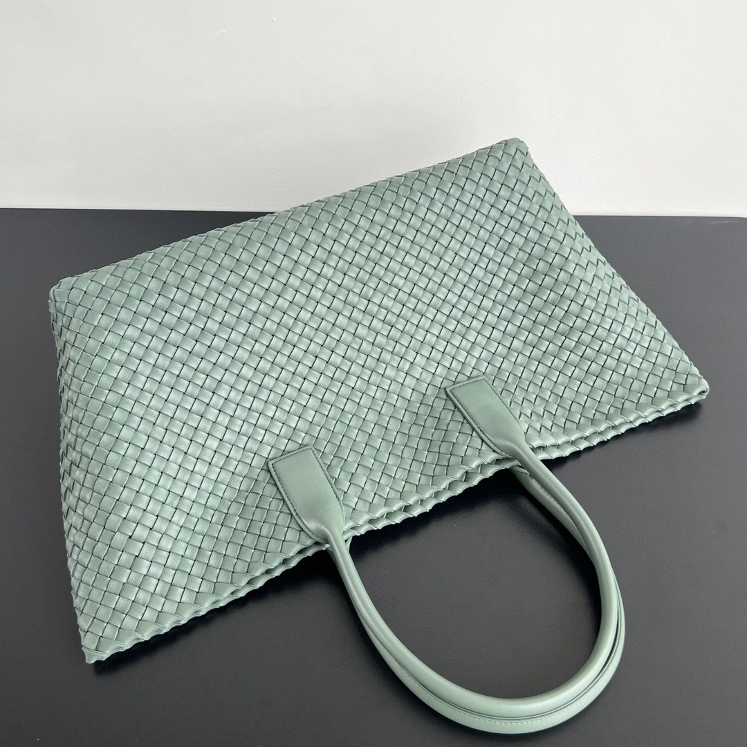 MOMO-- V595t1 608810V1OW13198 high quality version sheepskin Cabat item:E-B134B2702