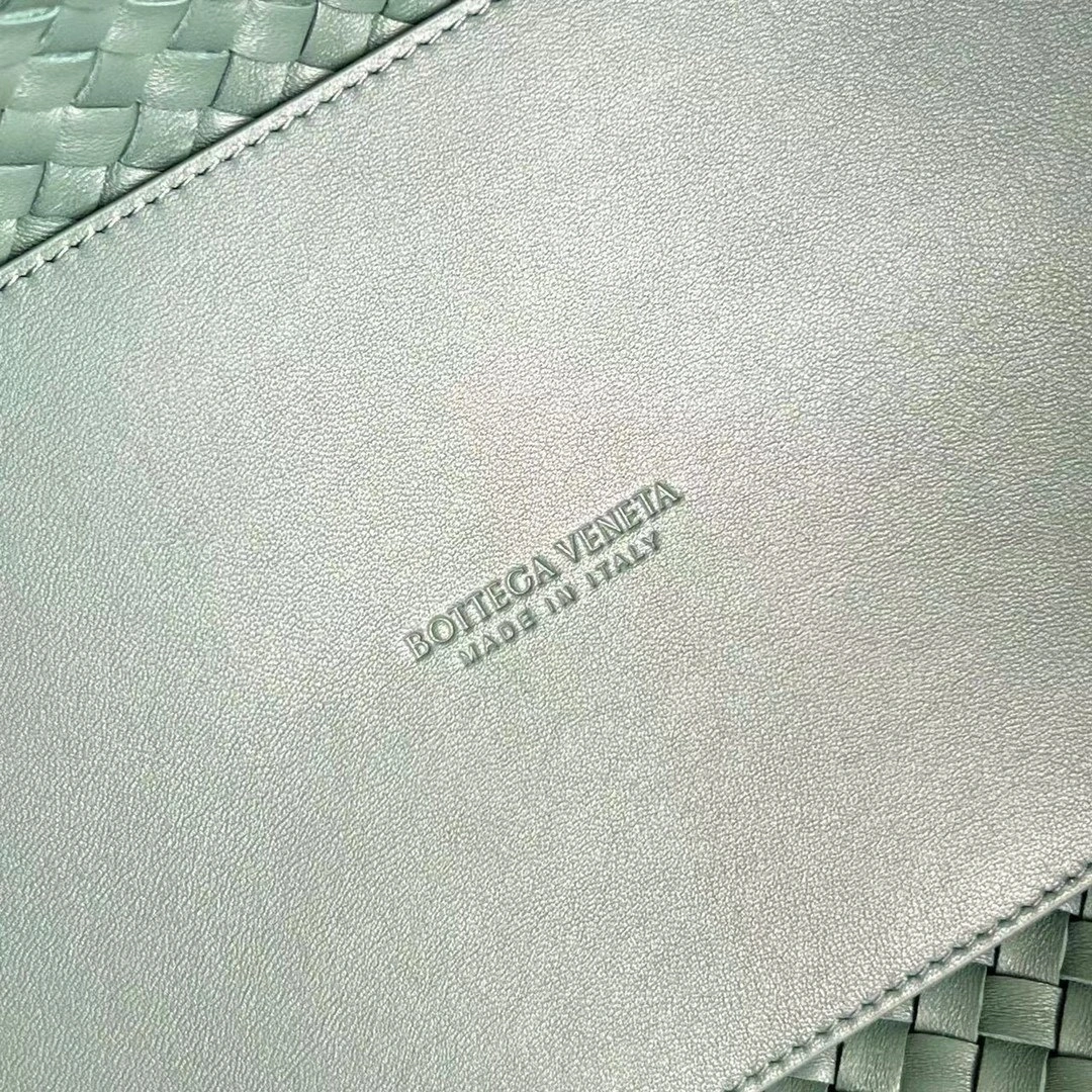MOMO-- V595t1 608810V1OW13198 high quality version sheepskin Cabat item:E-B134B2702