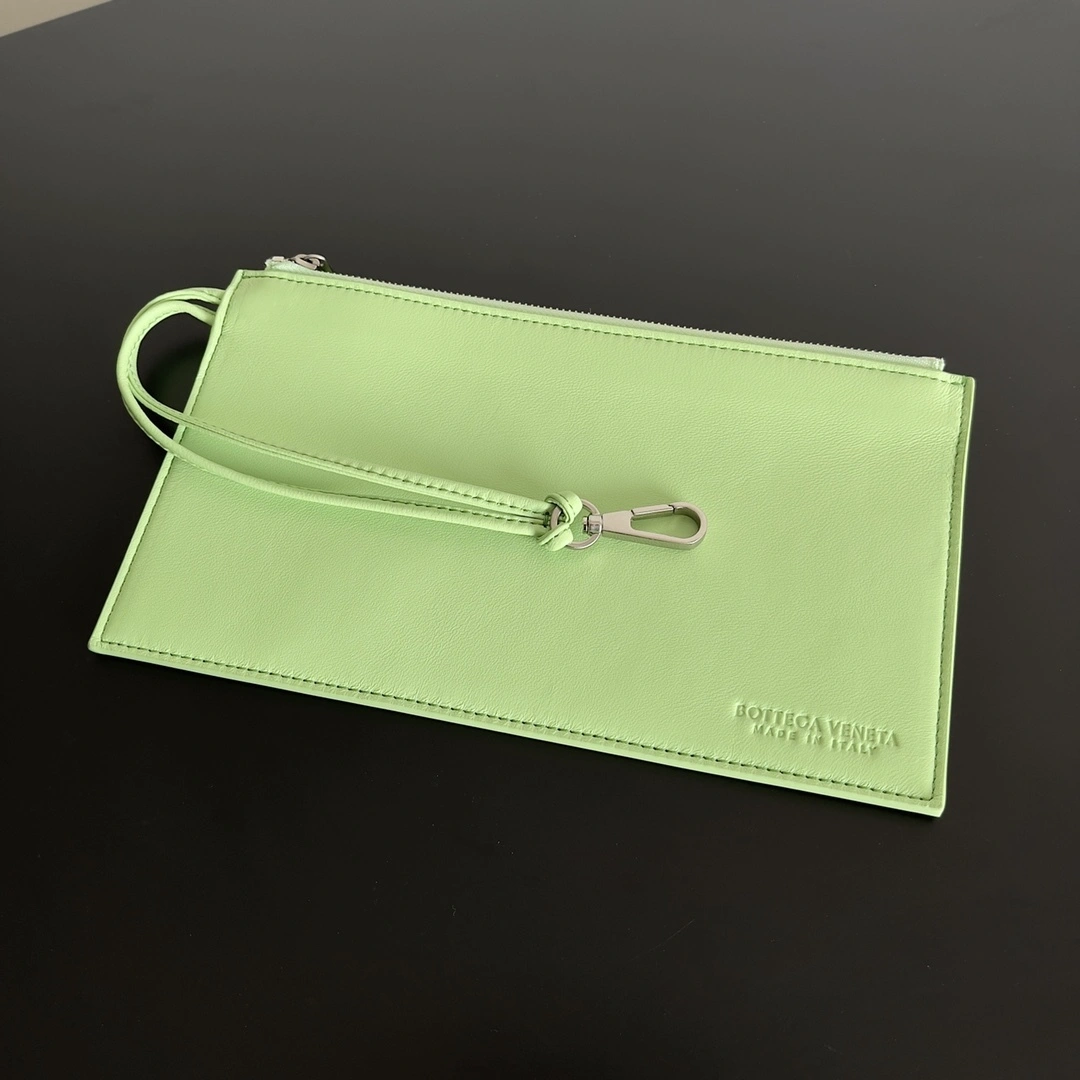 MOMO-- V595t1 608810V1OW13840 high quality version Cabat sheepskin item:E-B100B2735