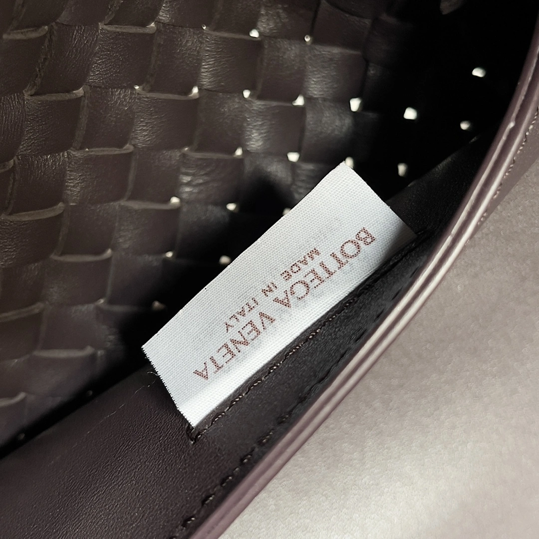 MOMO-- V595t1 608810V1OW15010 high quality version Cabat sheepskin item:E-B100B2733