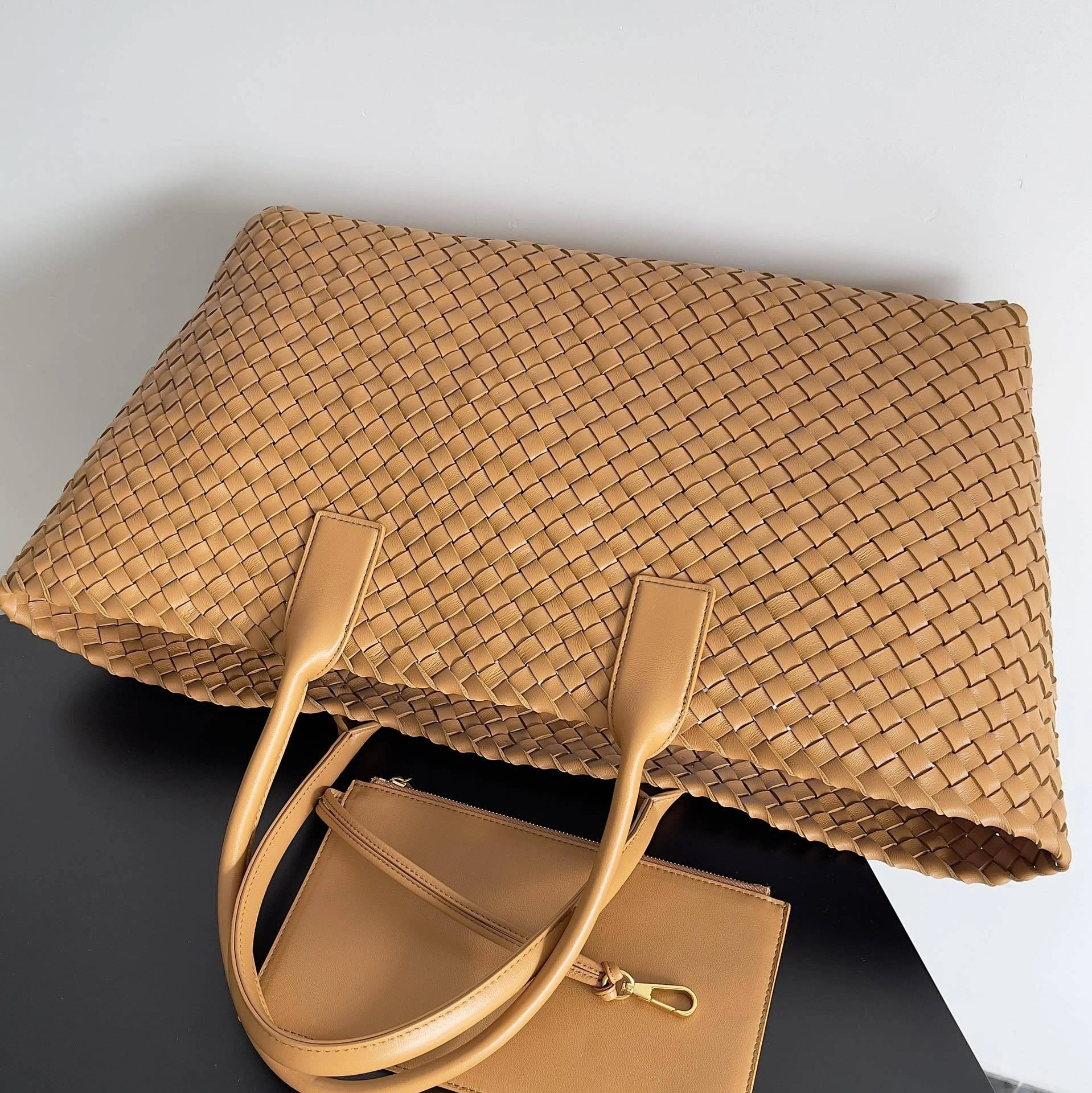 MOMO-- V595t1 608811V1OW12650 high quality version Cabat sheepskin item:E-B100B2741