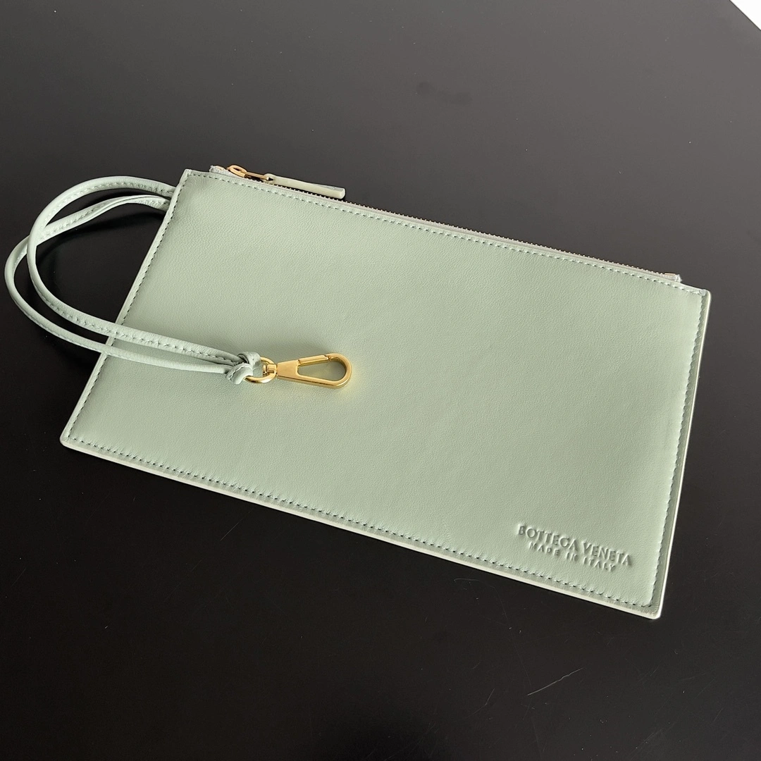 MOMO-- V595t1 608811V1OW13403 high quality version Cabat sheepskin item:E-B100B2738