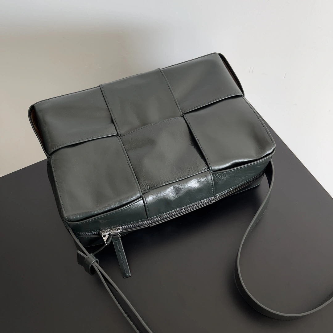 MOMO-- V595t1 731165VCQ713009 high quality version waxed skin Arco item:E-B000A0856
