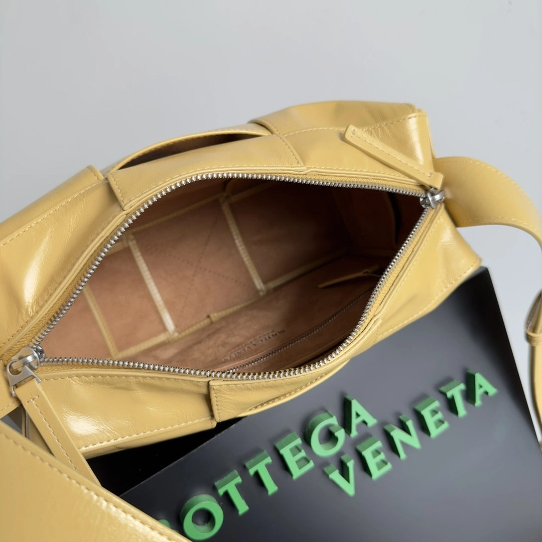 MOMO-- V595t1 731165VCQ719318 high quality version waxed skin Arco item:E-B000A0855