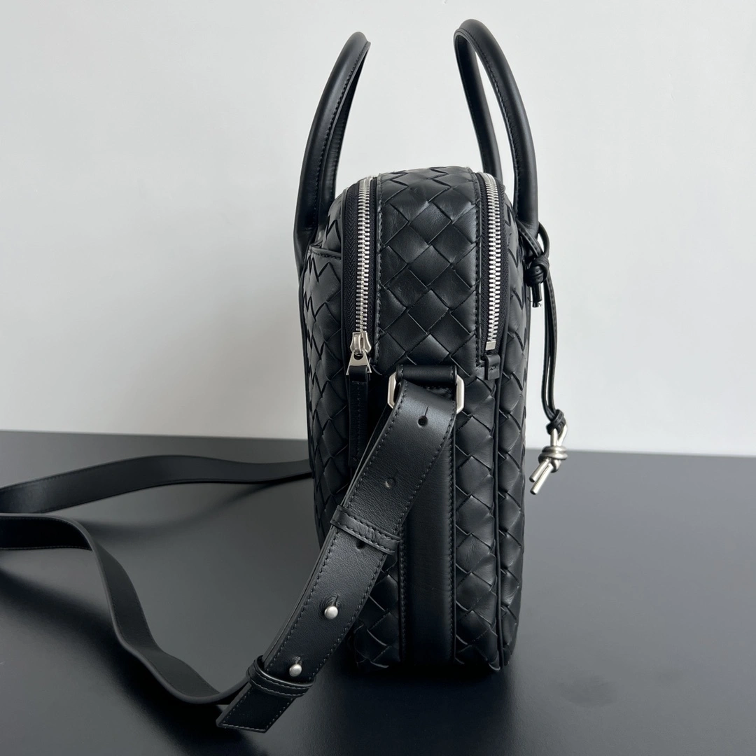 MOMO-- V595t1 766361V2HL18803 high quality version Getaway cowhide item:E-B063A0826