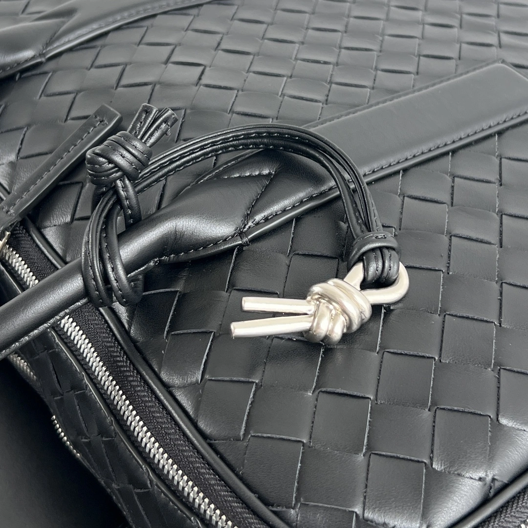 MOMO-- V595t1 766361V2HL18803 high quality version Getaway cowhide item:E-B063A0826