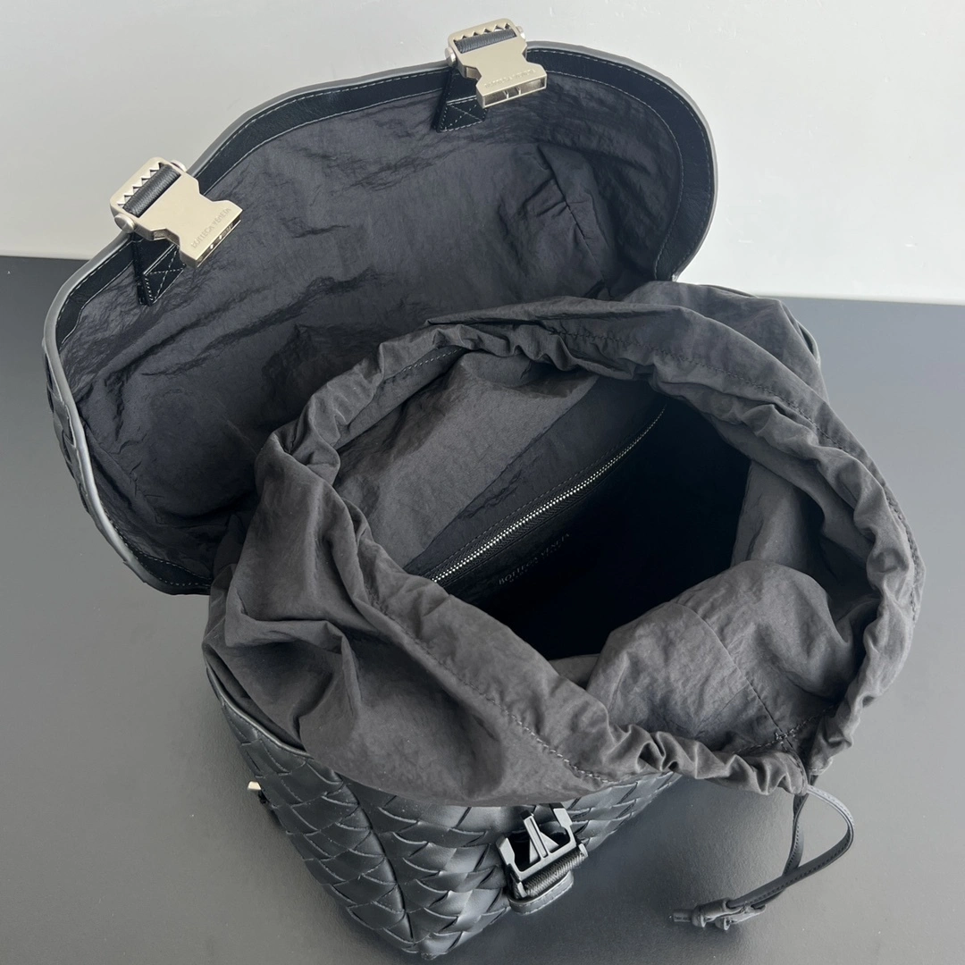 MOMO-- V595t1 776524V2HL58803 high quality version Postino cowhide item:E-B134A0818