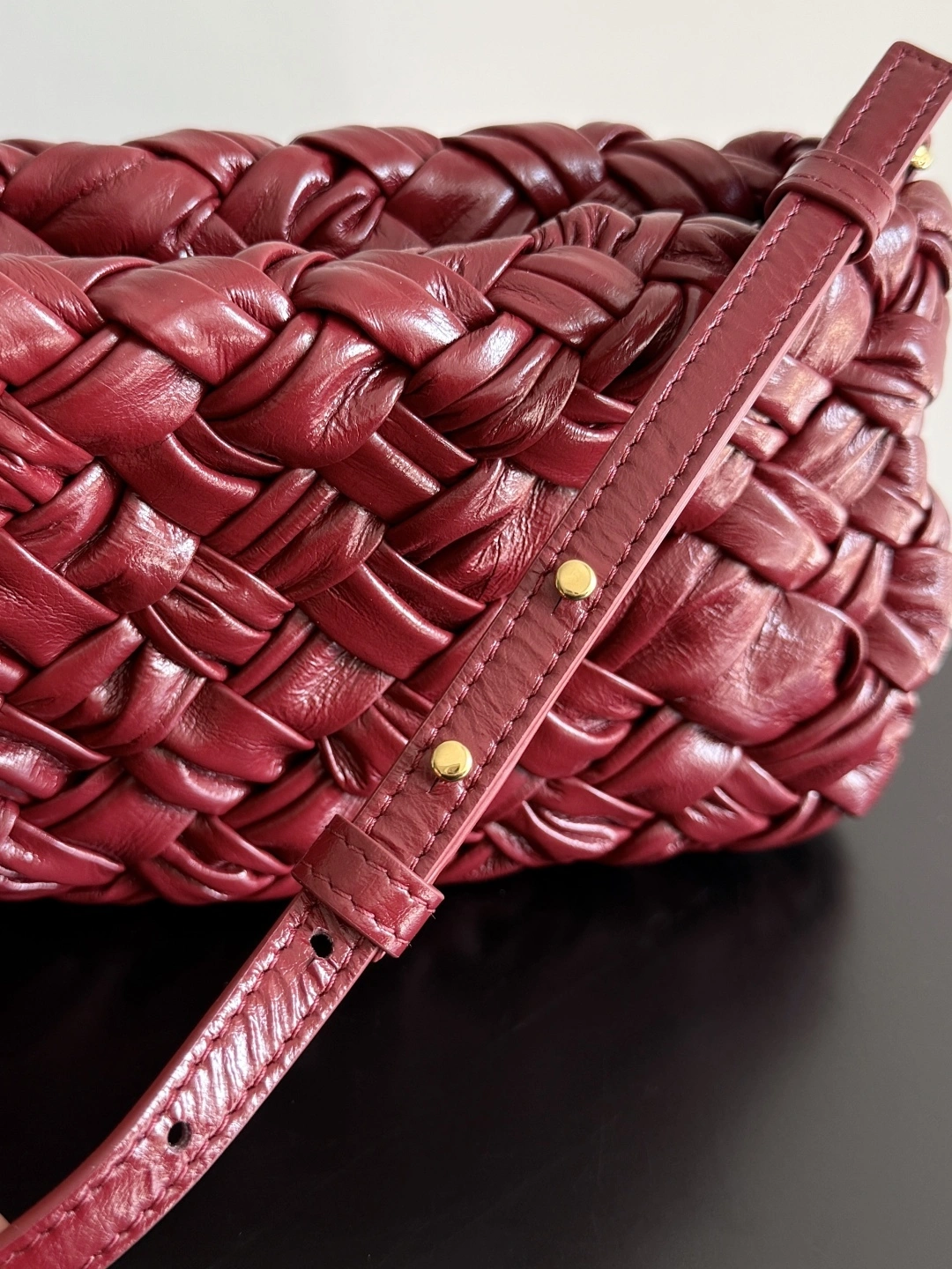 MOMO-- V595t1 785780V40T16564 chacha cowhide high quality version item：E-B100I0696H