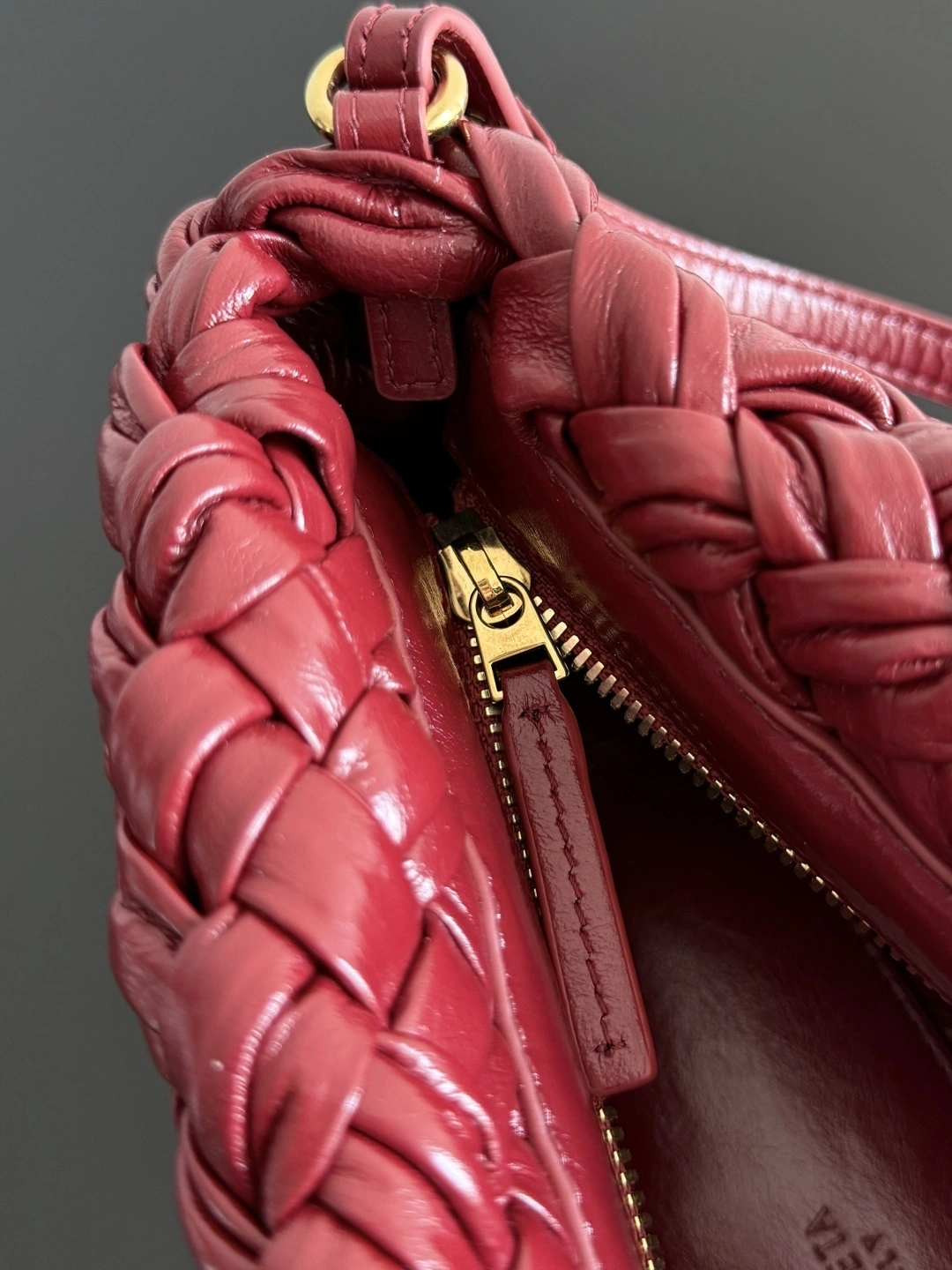 MOMO-- V595t1 785780V40T16564 chacha cowhide high quality version item：E-B100I0696H