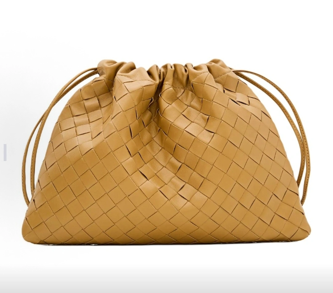MOMO-- V595t1 796728V3IV69898 high quality version Dustbag cowhide item:E-B063I1025