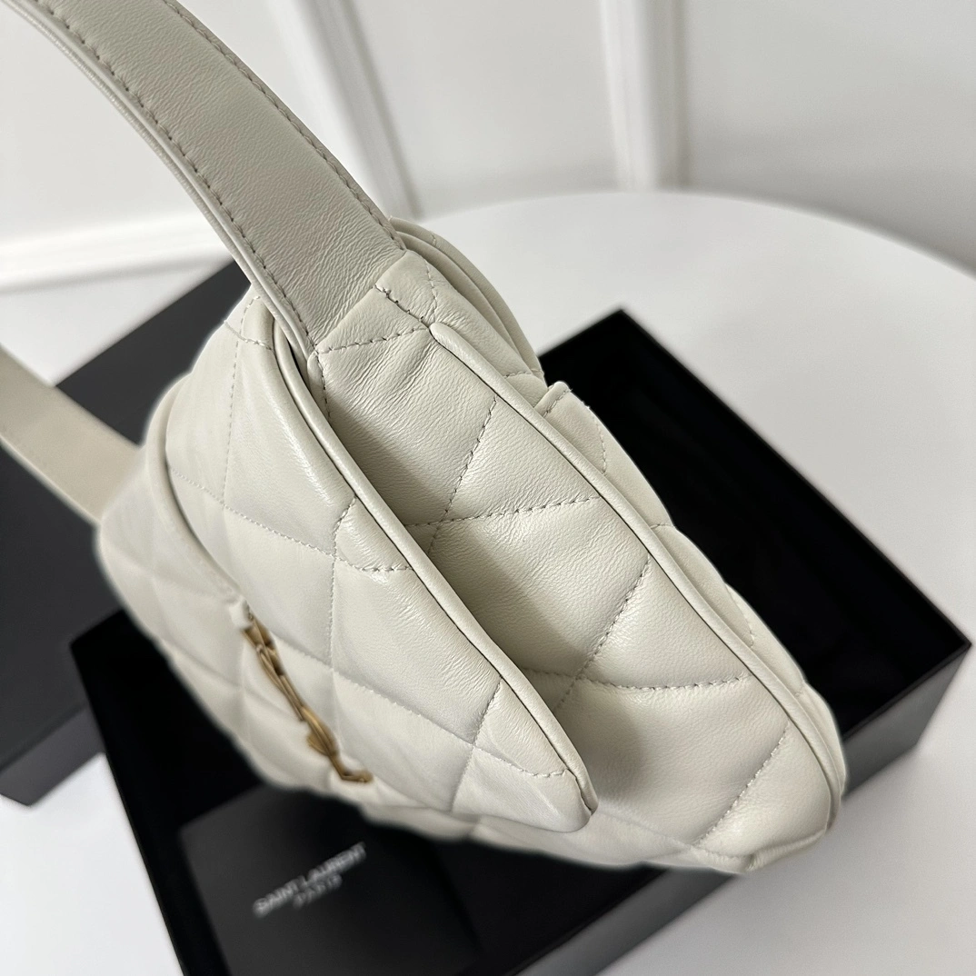 MOMO-- Yv5s 698567-AAAO0-9207 high quality version sheepskin LE 57 item:E-B050I0539