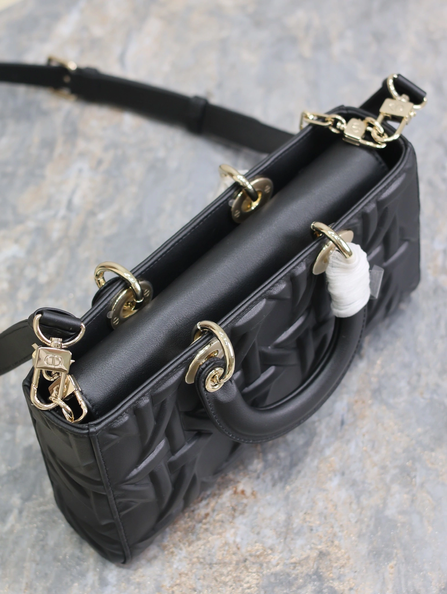 MOMO--4ior M0540OBPJ-M900 high quality version Lady D-Joy cowhide item:E-B000L2059T