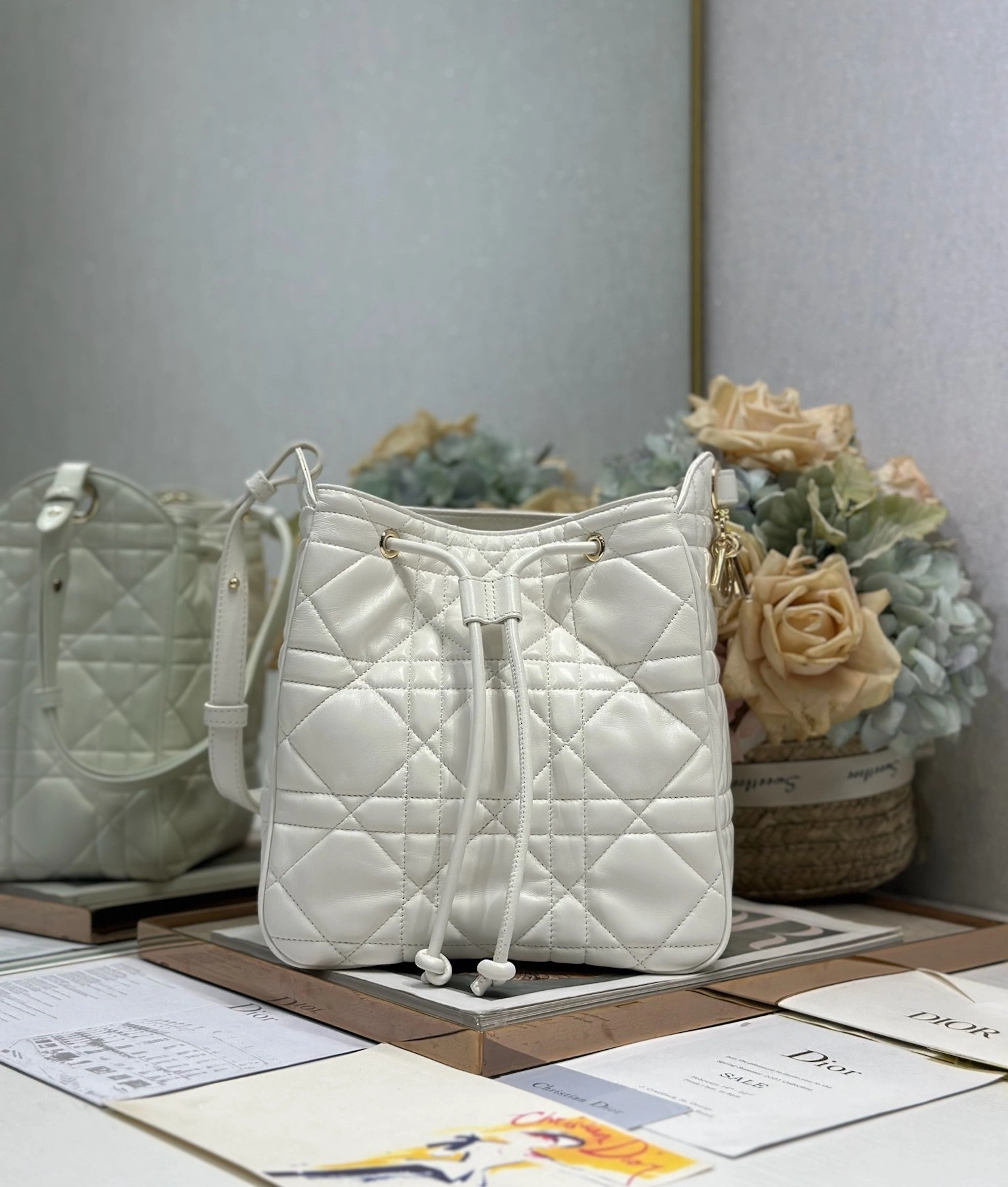MOMO--4ior M2852ONWP-M021 high quality version D-Motion sheepskin item:E-B000L2015T